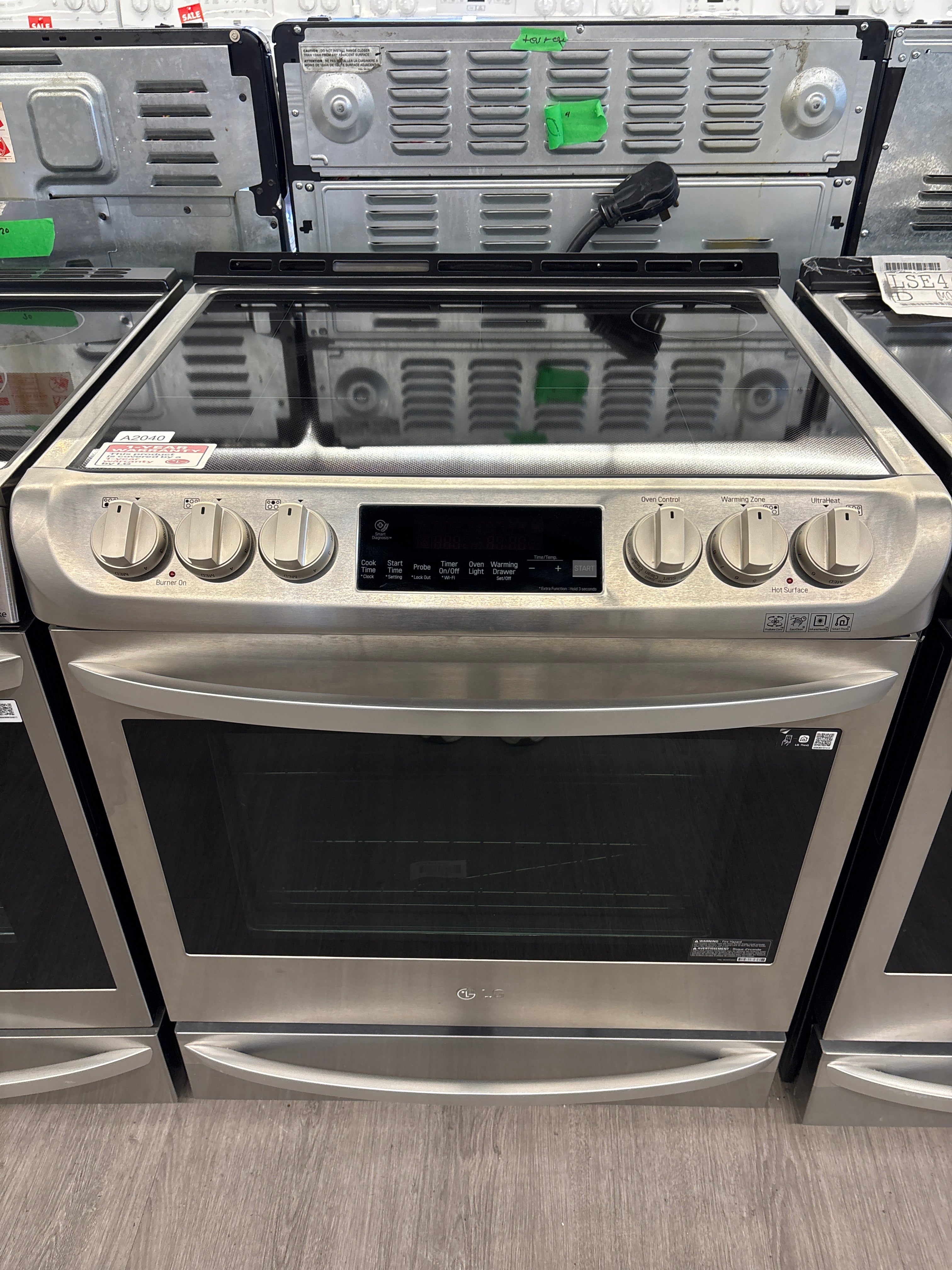 NEW - LG 30” Induction Glass Top Range - LSE4617ST (1 YEAR MANUFACTURER WARRANTY)