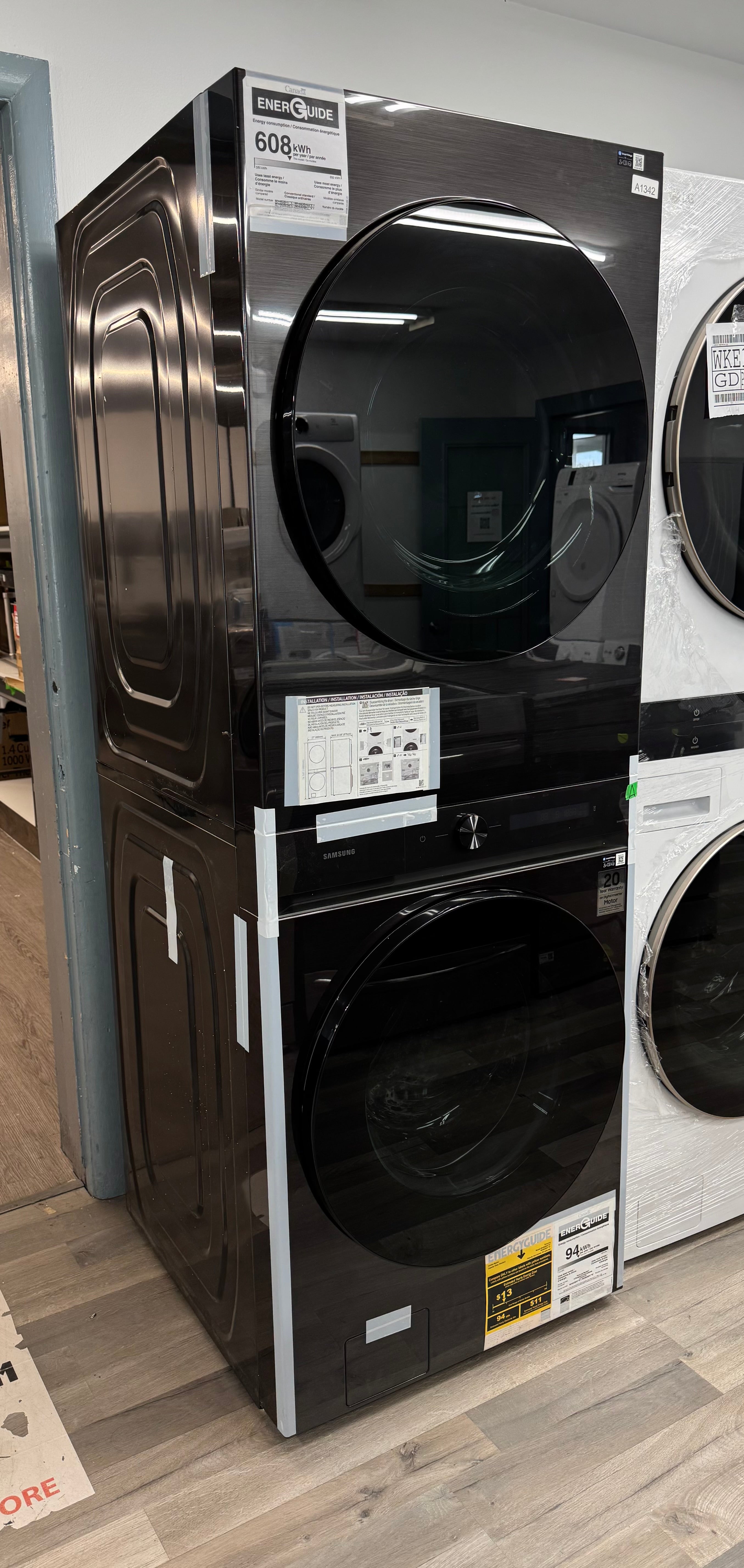 OPEN BOX - Samsung 27” Laundry Center All-in-One Washer Dryer Combo - WH46DBH100EV