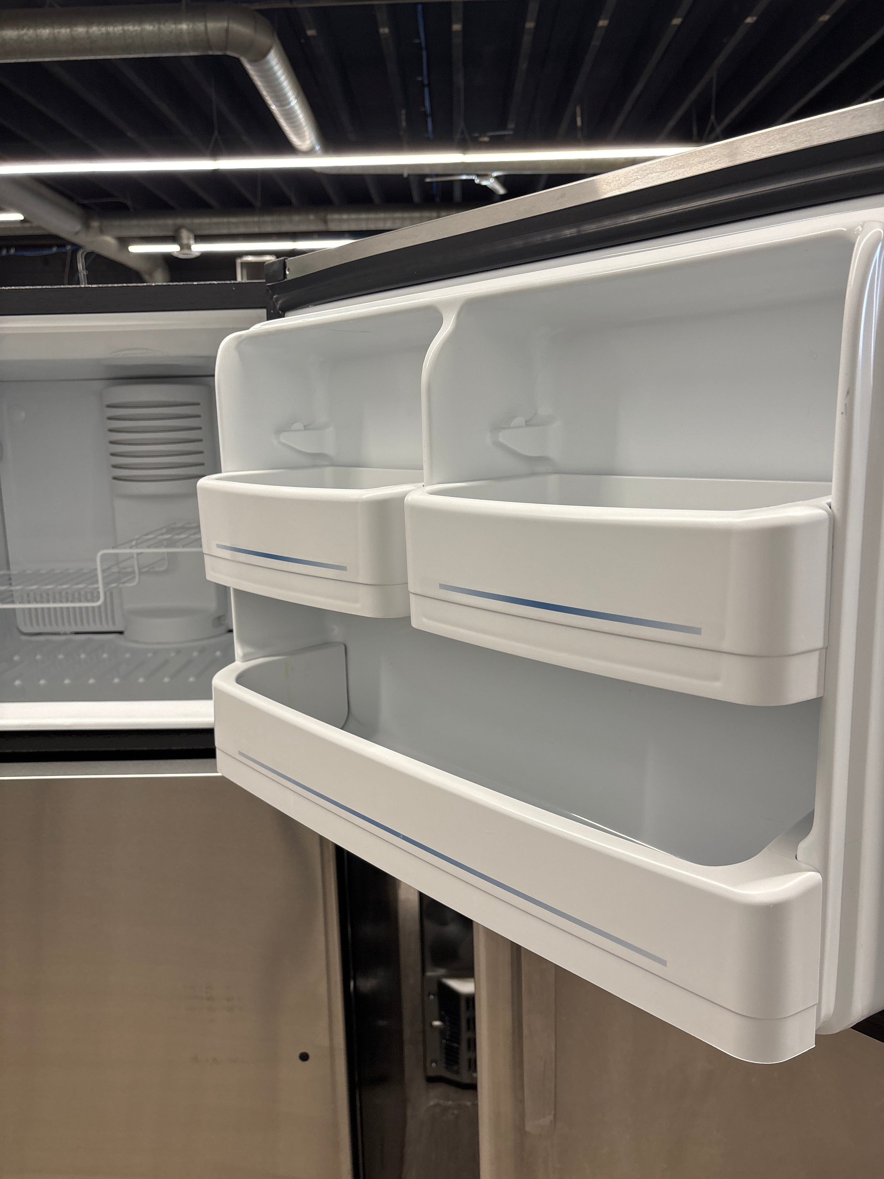 GE 30” Top Freezer Refrigerator - GTS18SBSSS