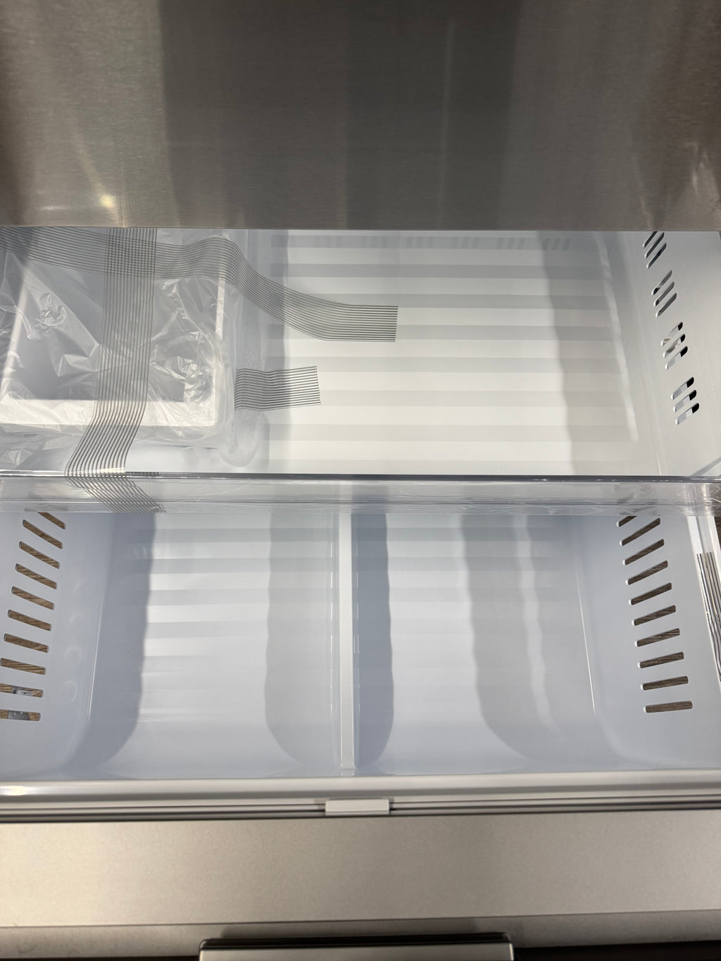 NEW - LG 36” French Door Fridge With Water Dispenser- LF29S8365S (1 YEAR MANUFACTURER WARRANTY)