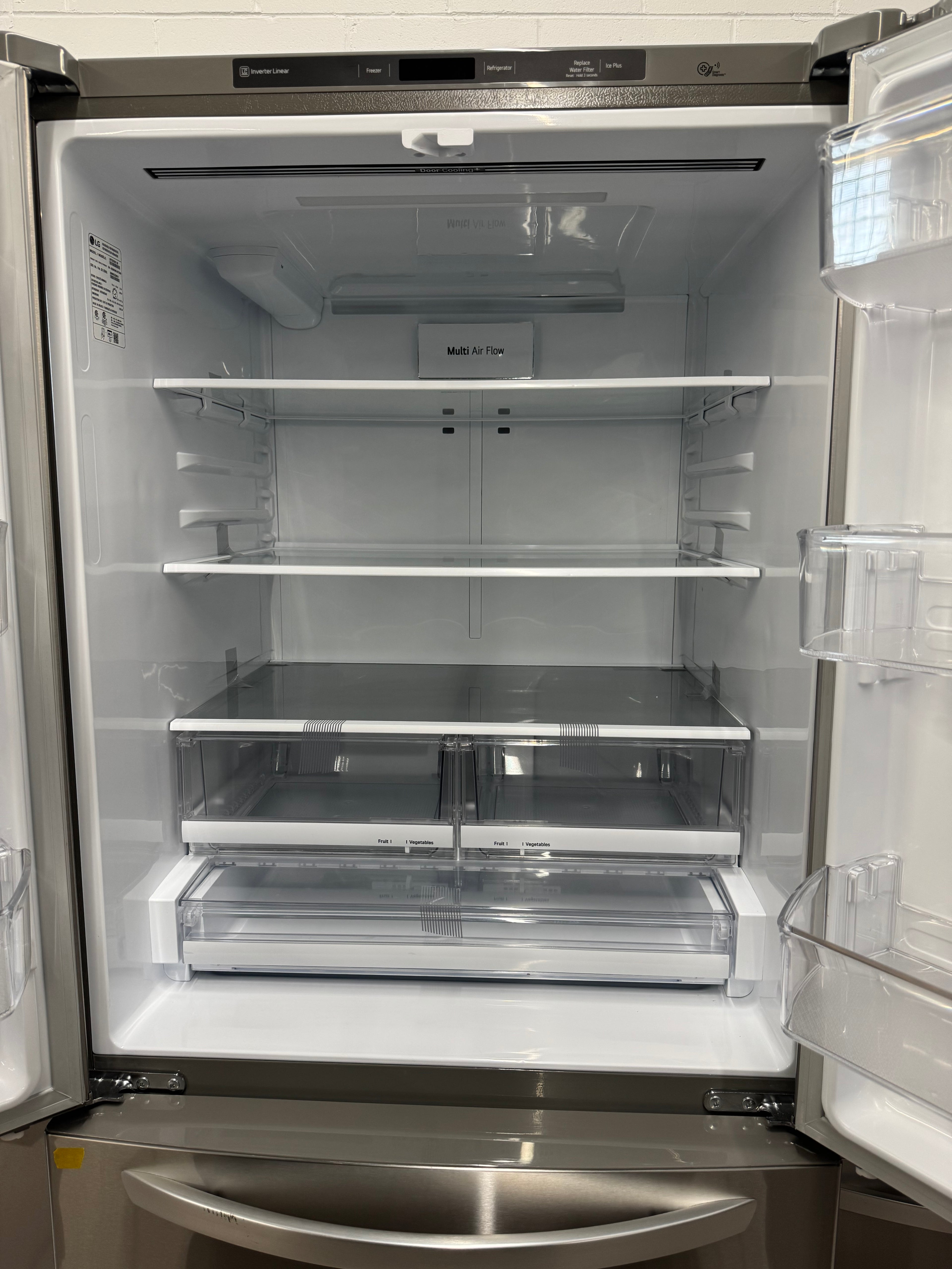 OPEN BOX - LG 33” French Door Fridge - LRFCS2503S/00 - LGW1