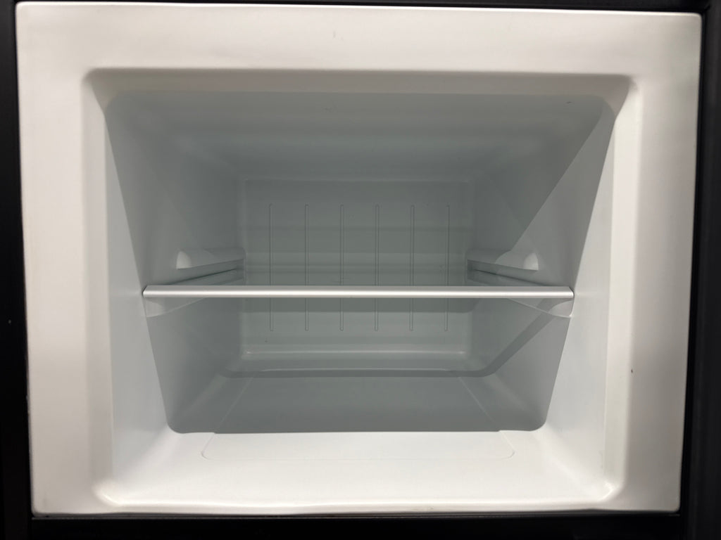 Whirlpool 19” Top Freezer Fridge - WH46TS1E