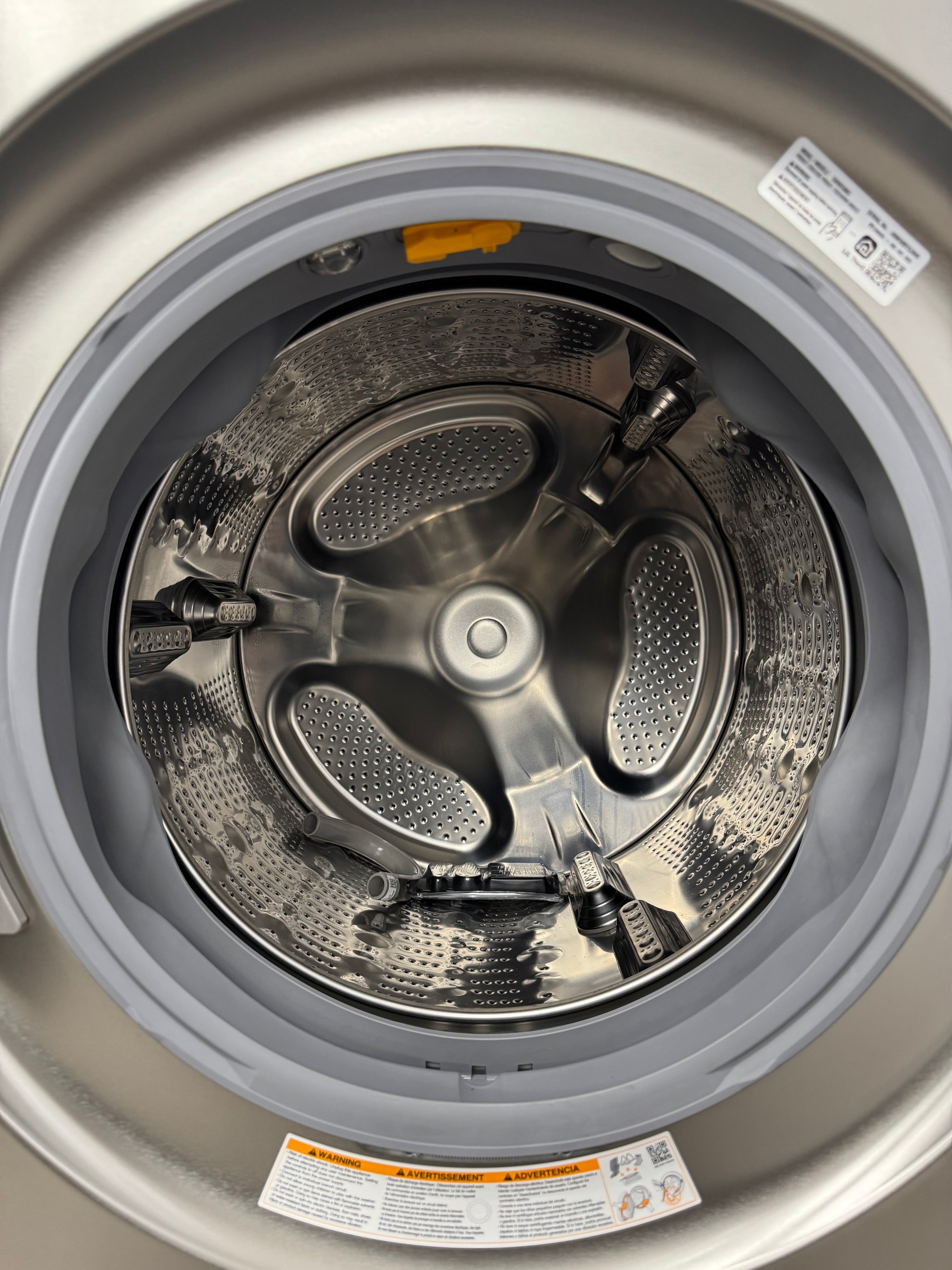 NEW - LG Studio 27” WashTower® with AIDD - SWWE50N3 (1 YEAR MANUFACTURER WARRANTY)