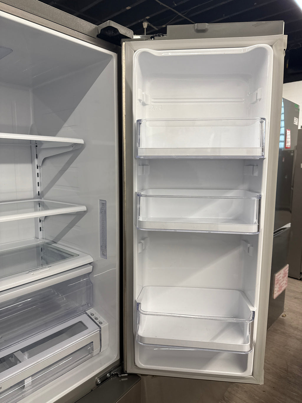 Samsung 36” French Door Refrigerator with Water & Ice Dispenser - RF23HCEDBSR