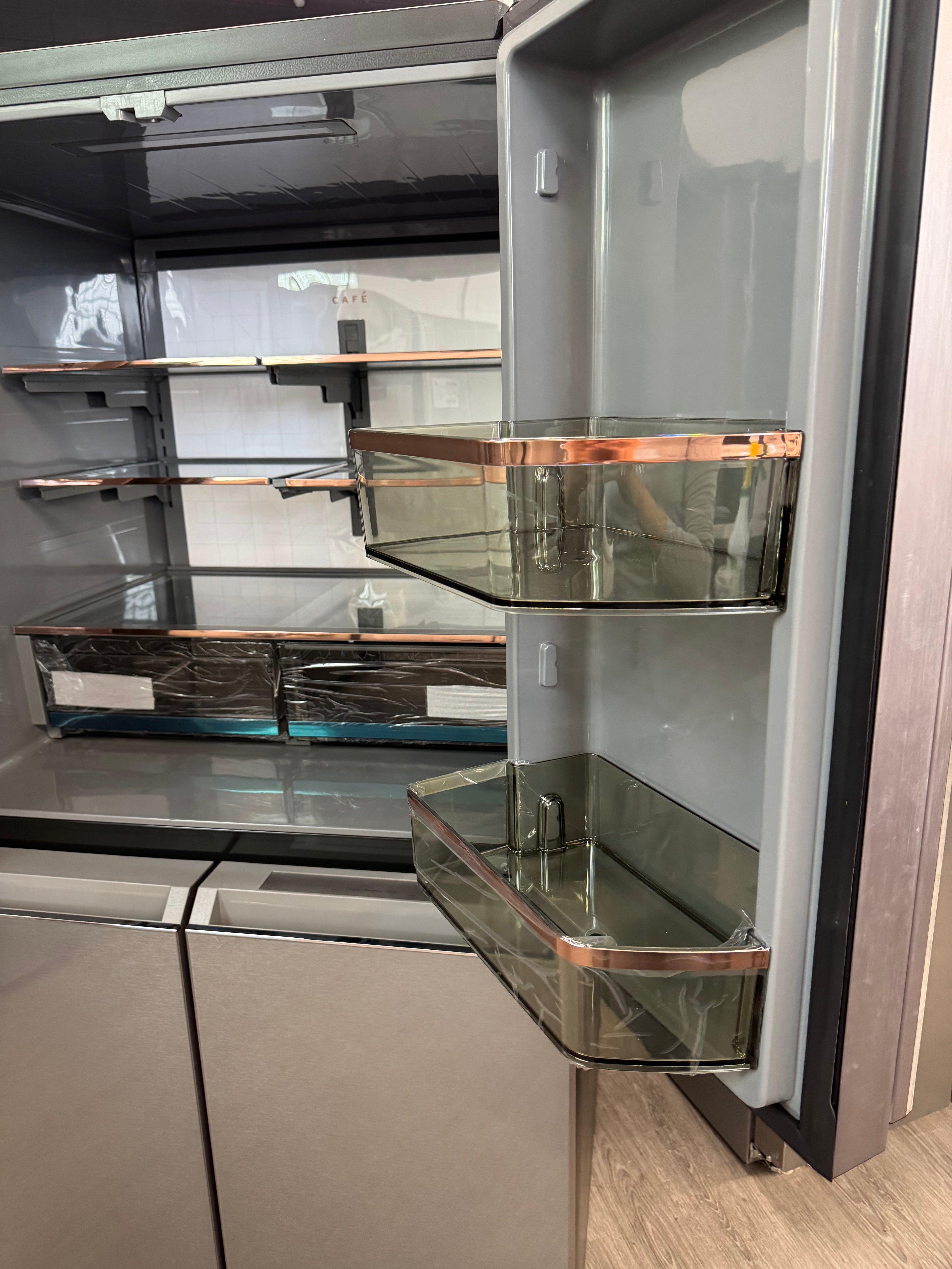 OPEN BOX - Café 36” French Door Fridge with Water & Ice Dispenser - CQE28DM5NS5