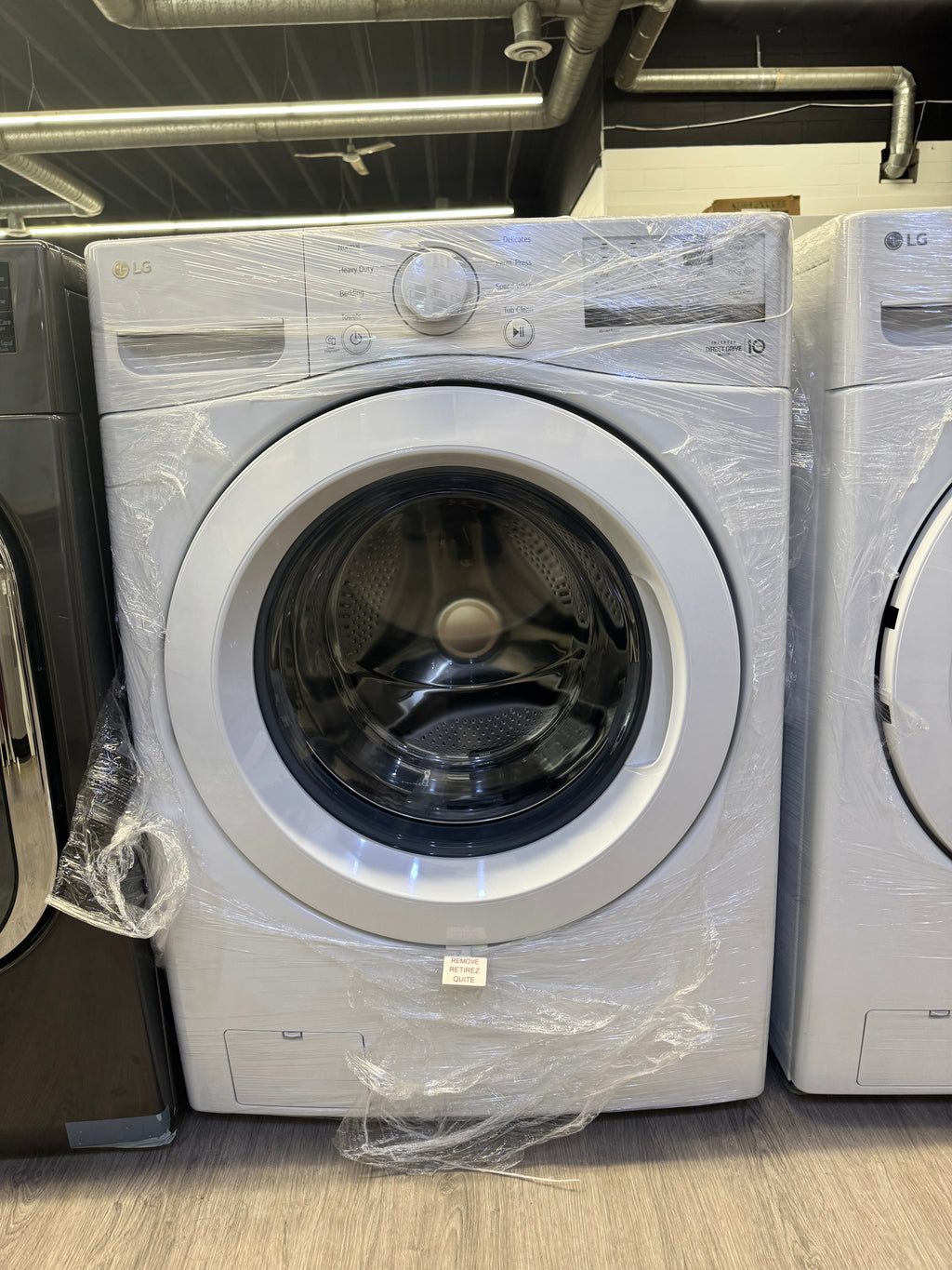 NEW - LG 27” Front Load Washer - WM3400CW (1 YEAR MANUFACTURER WARRANTY)