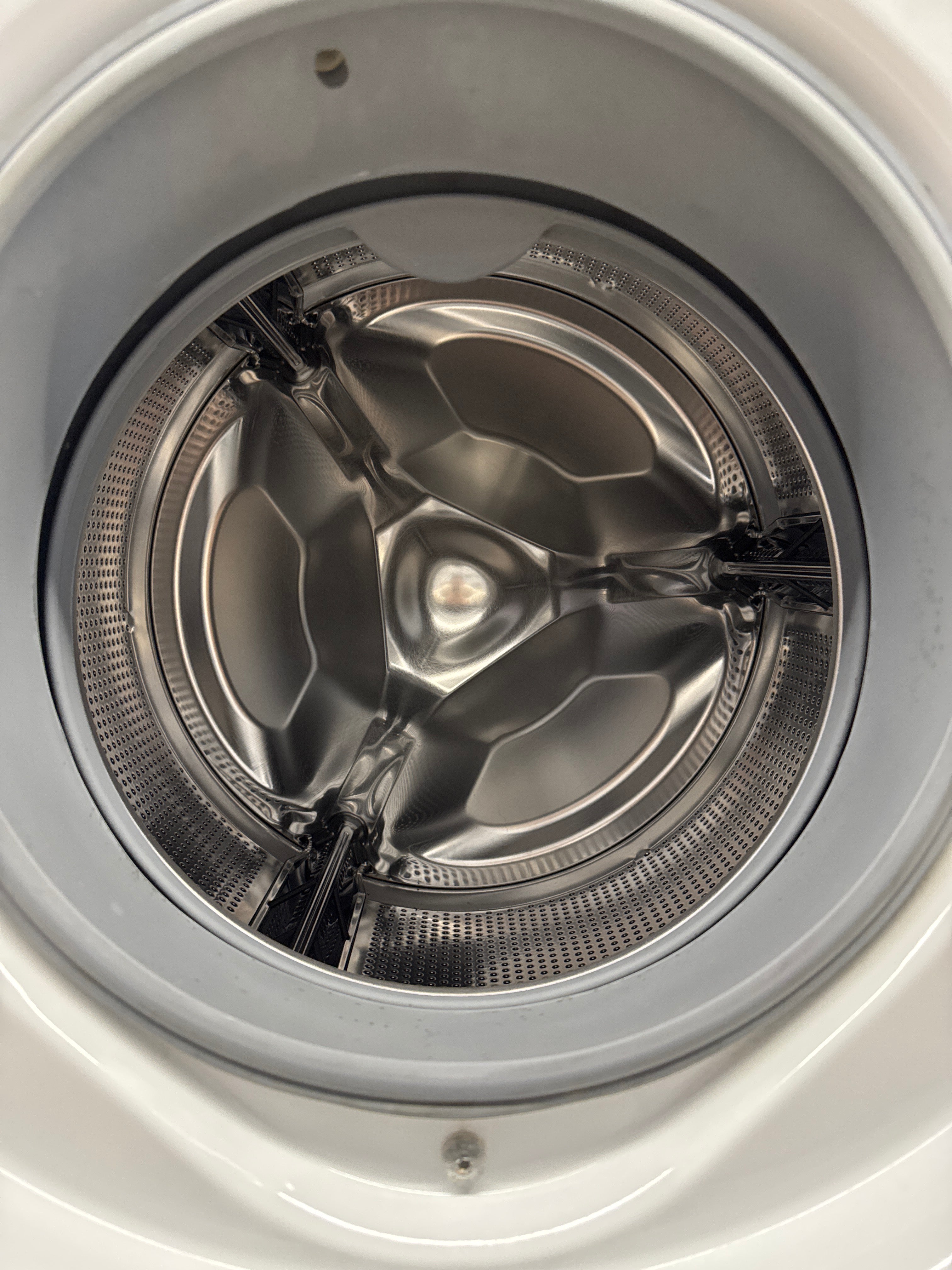 MIELE 24” Front Load Washer - W1612