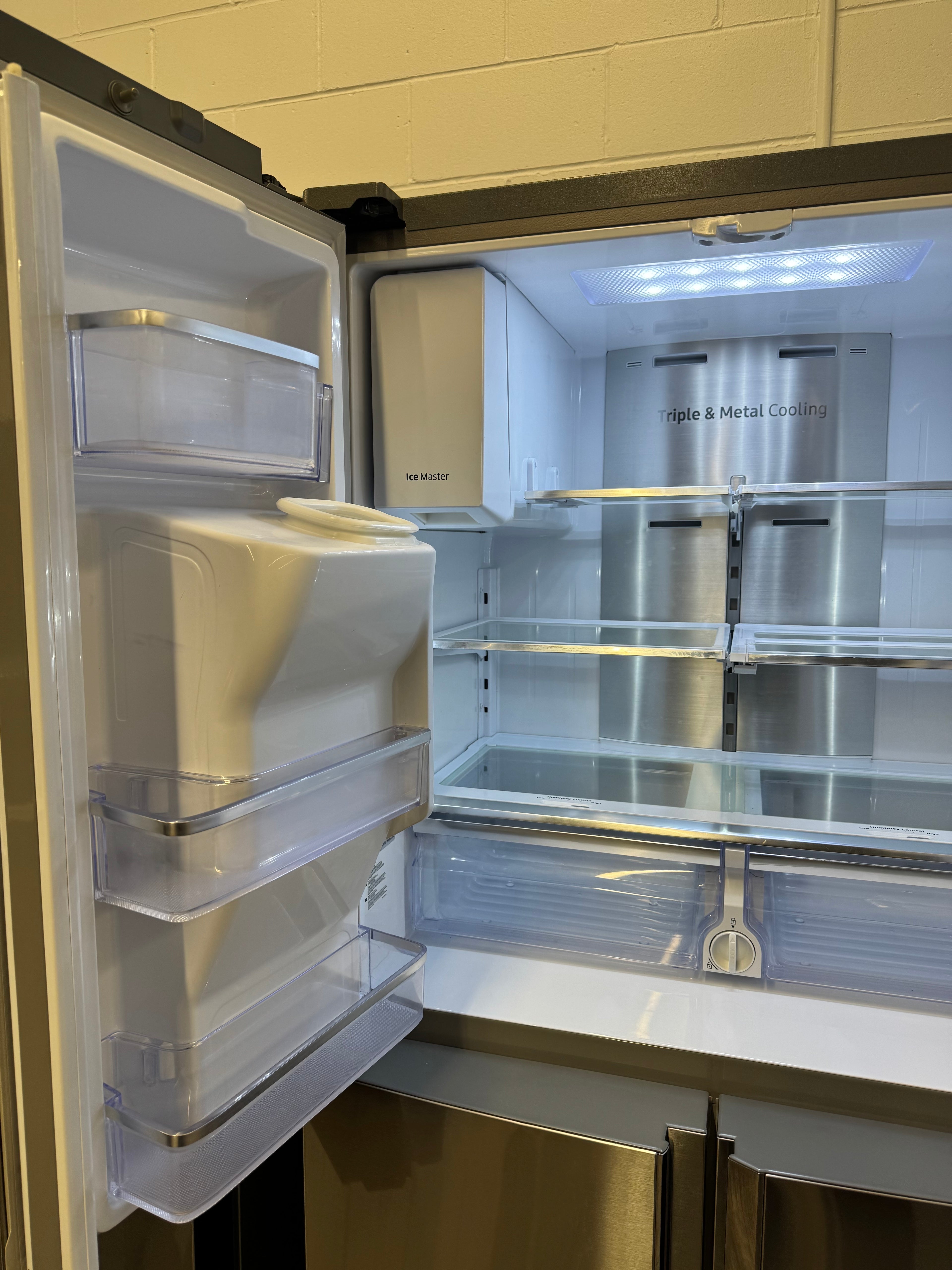 Samsung 36” 4Door Counter Depth French Door Refrigerator - RD22M9581SR/AC