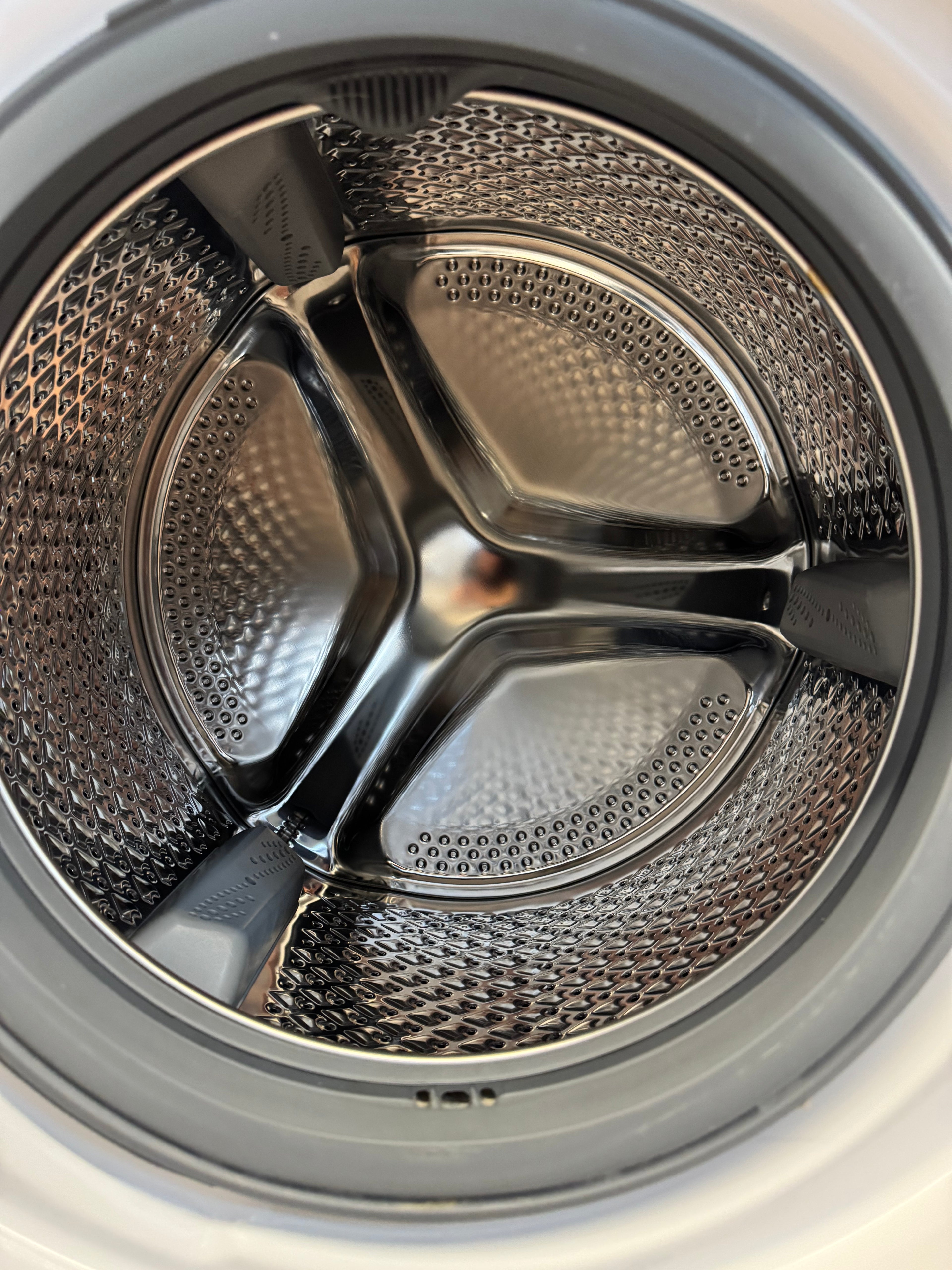 Blomberg 24” Front Load Washer & Dryer Set - WM77120NBL01 & DV17542