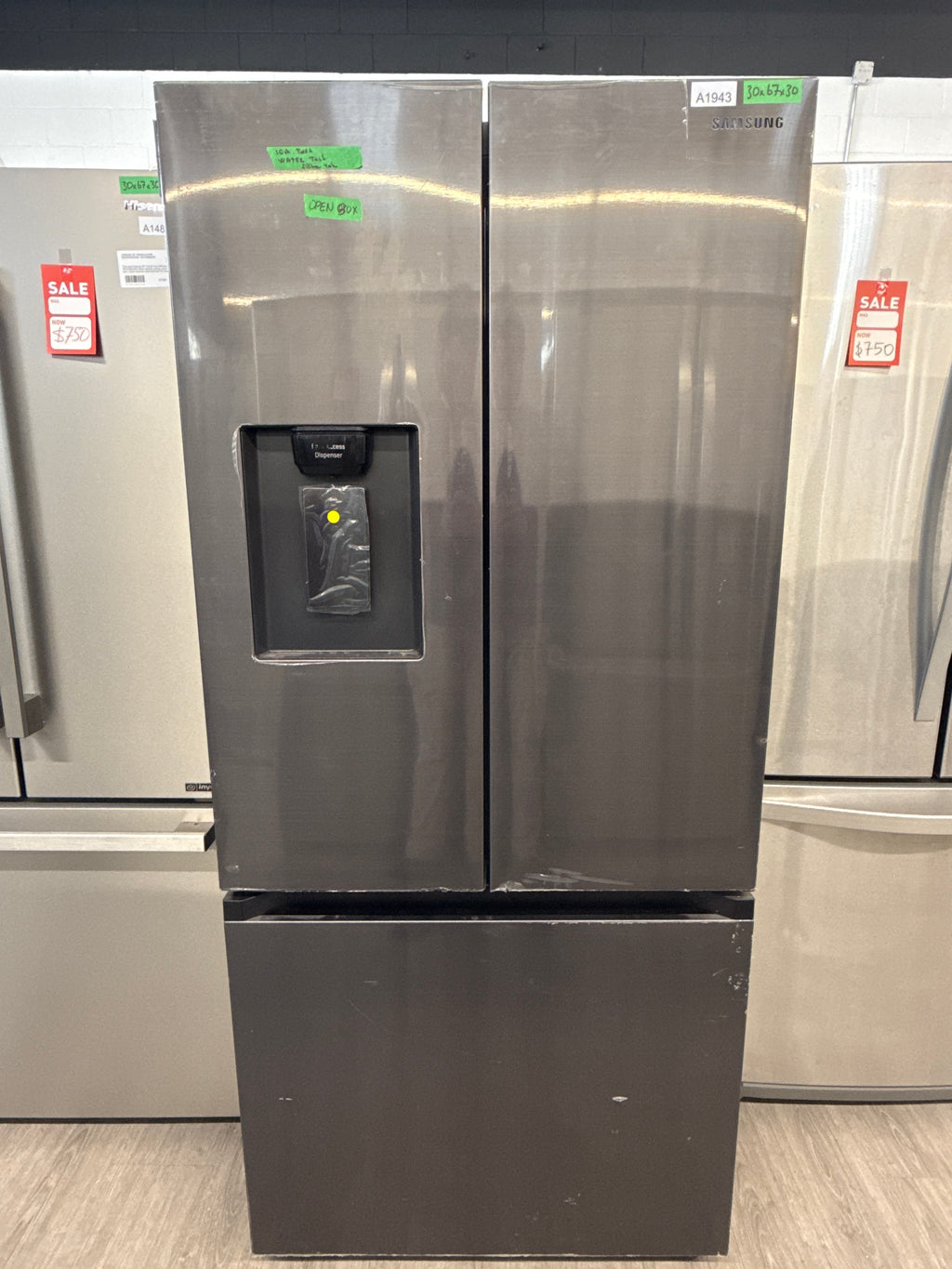 OPEN-BOX - Samsung 30” French Door Refrigerator with Water & Ice Dispenser - RF22A4221SG