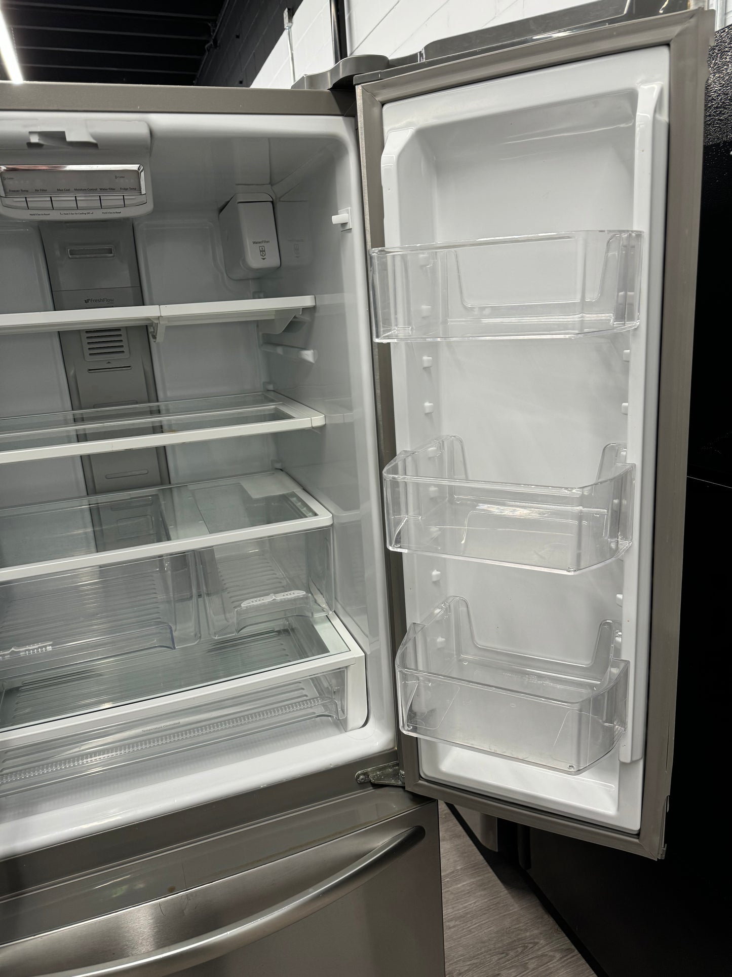 KITCHENAID 30" FRENCH DOOR FRIDGE WITH ICE MAKER KFFS20EYMS00