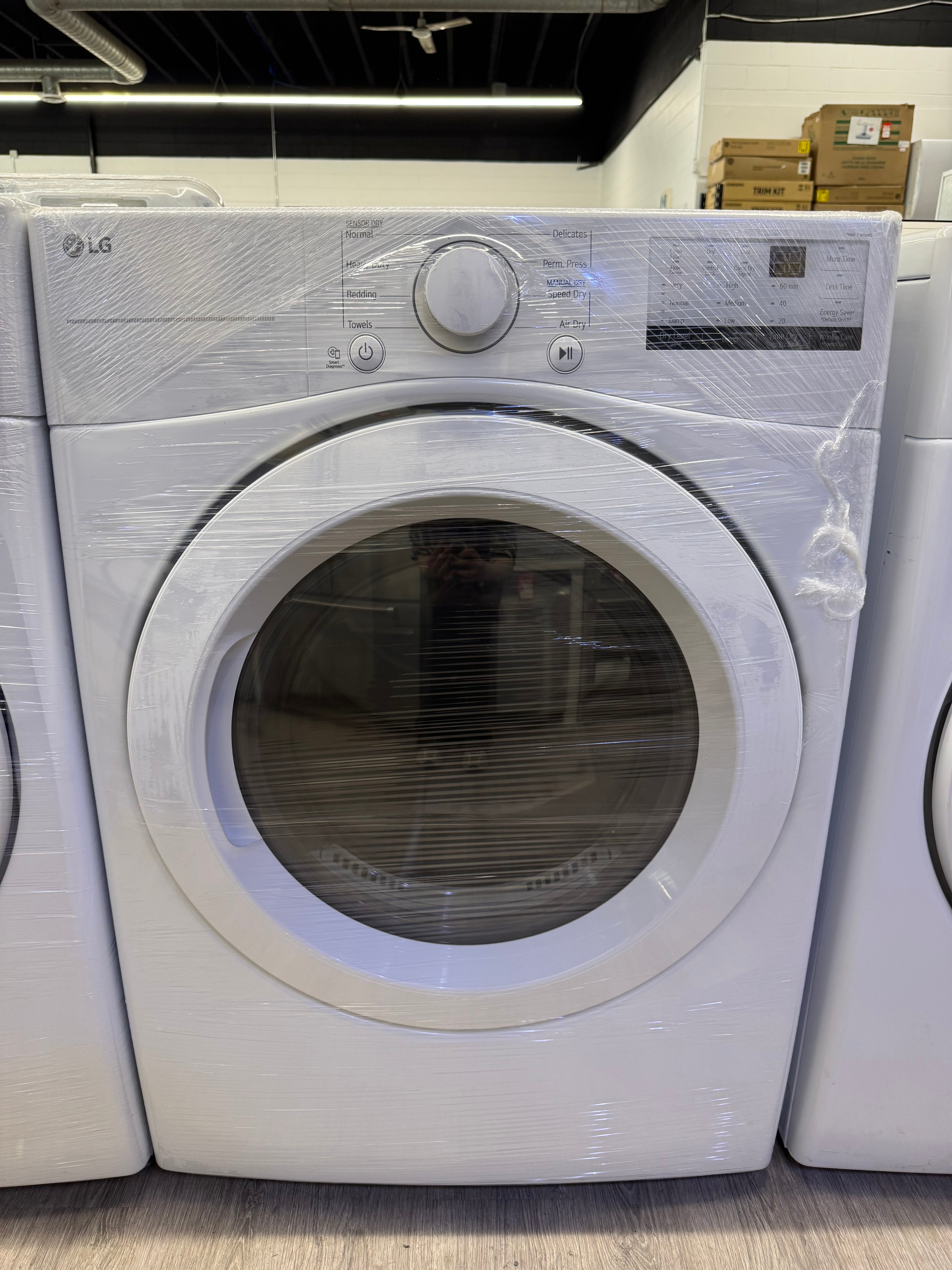 NEW - LG 27” Front Load Dryer - DLE3400W (1 YEAR MANUFACTURER WARRANTY)