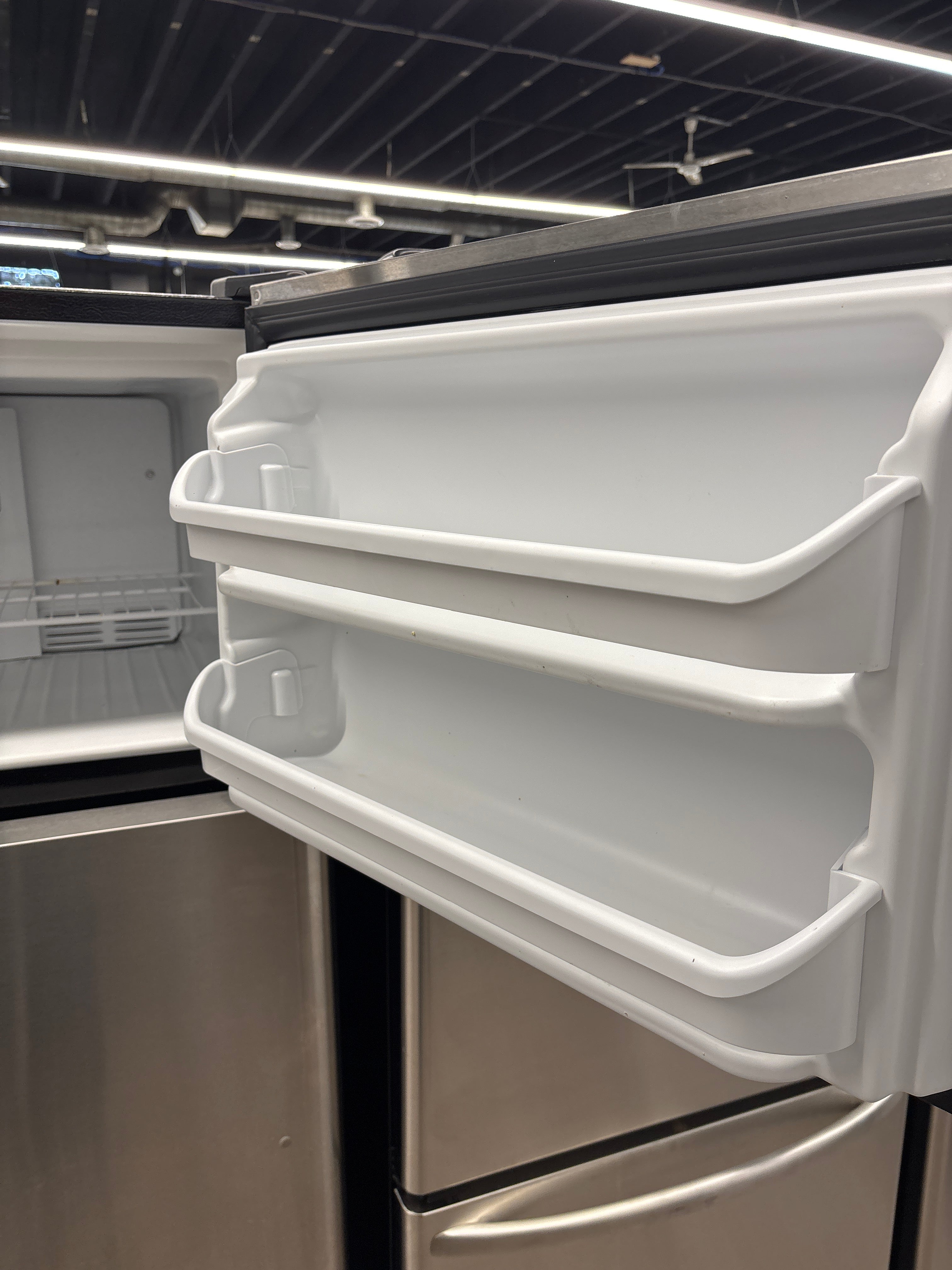 Frigidaire 30” Top Freezer Refrigerator - FFHT1821TS1