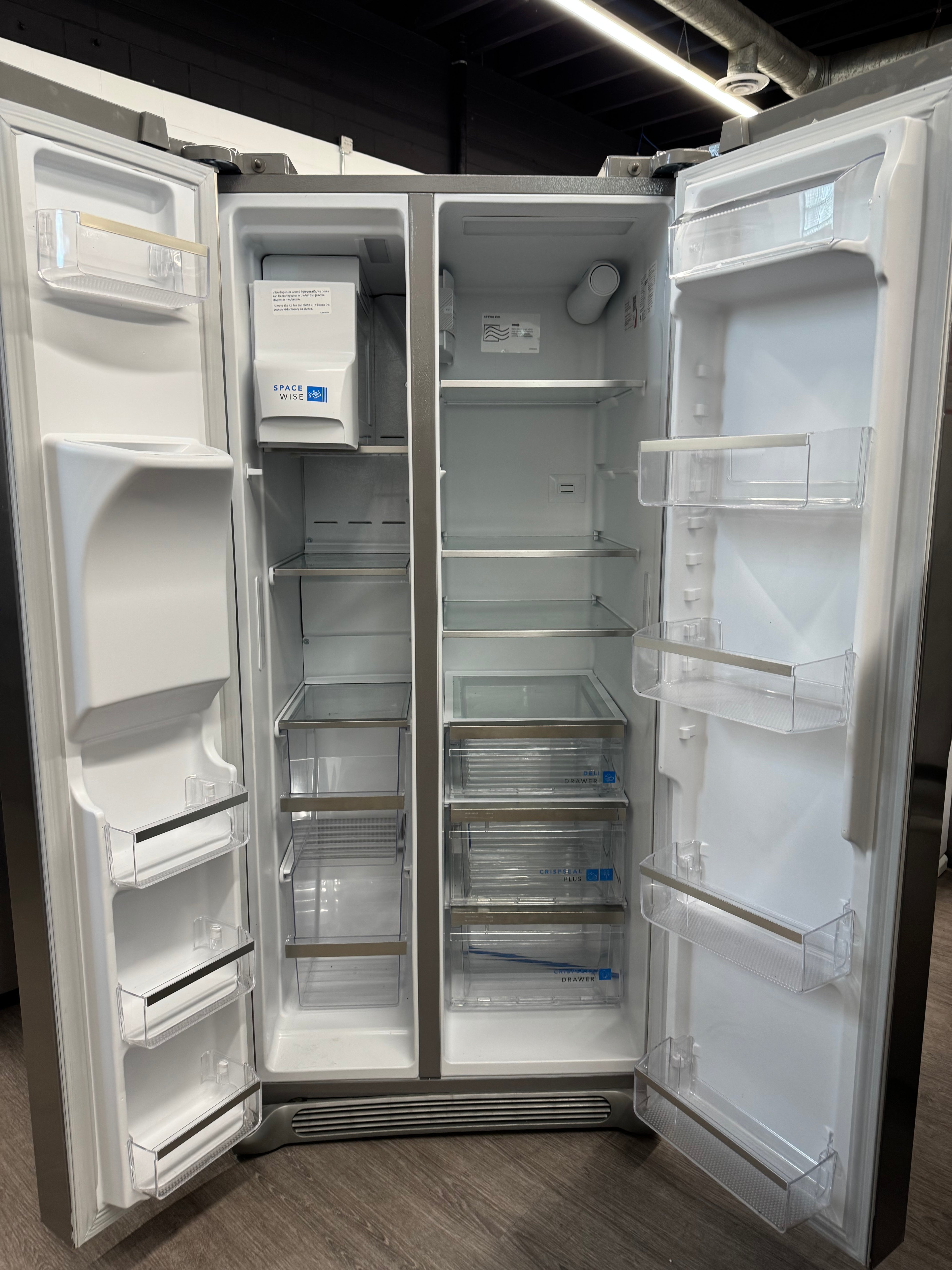 OPEN BOX - Frigidaire 33” Side by Side Fridge with Water & Ice Dispenser - GRSS2352AF8