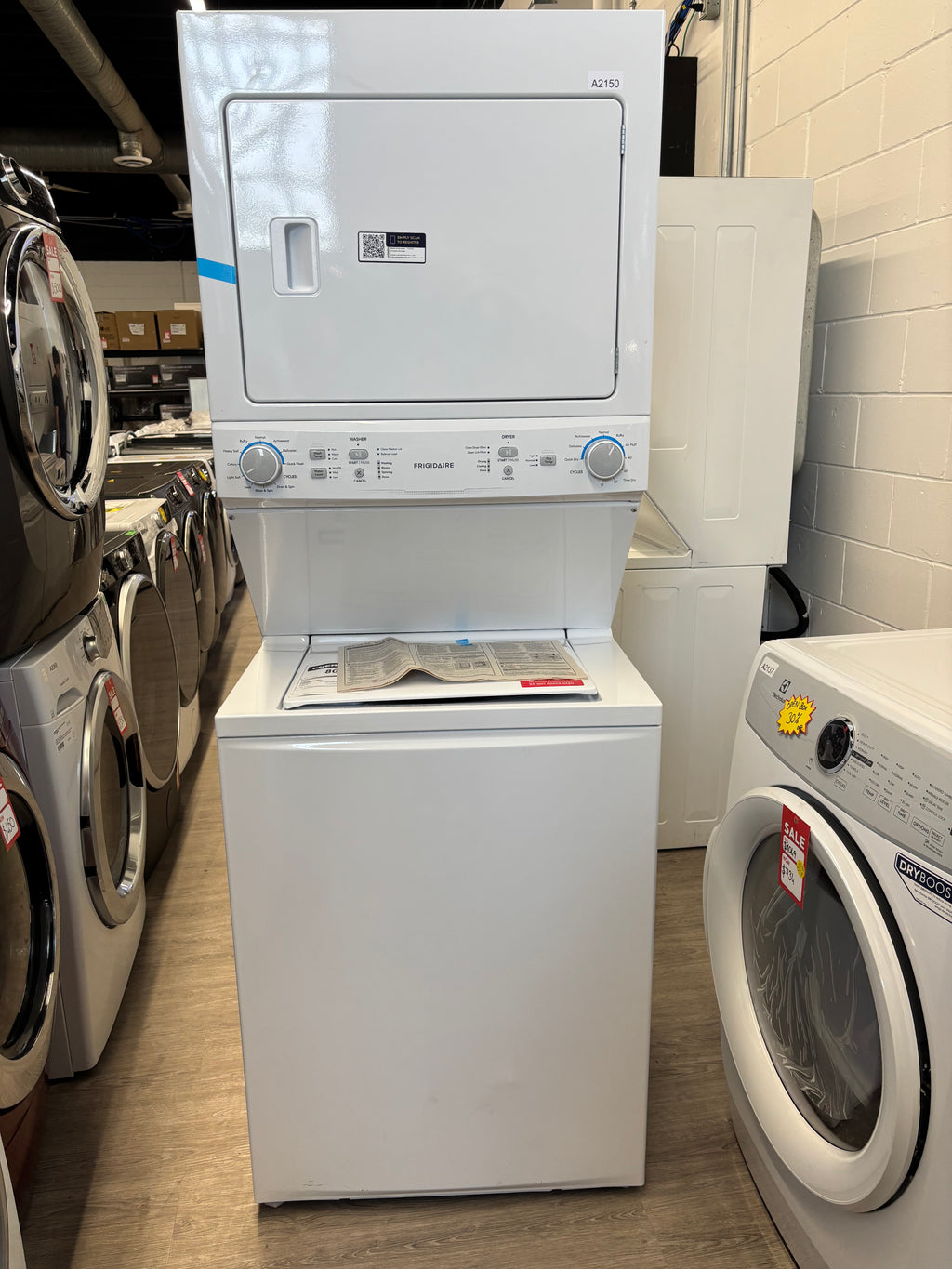 OPEN-BOX - Frigidaire 27” Laundry Unit - FLCE752CAW4