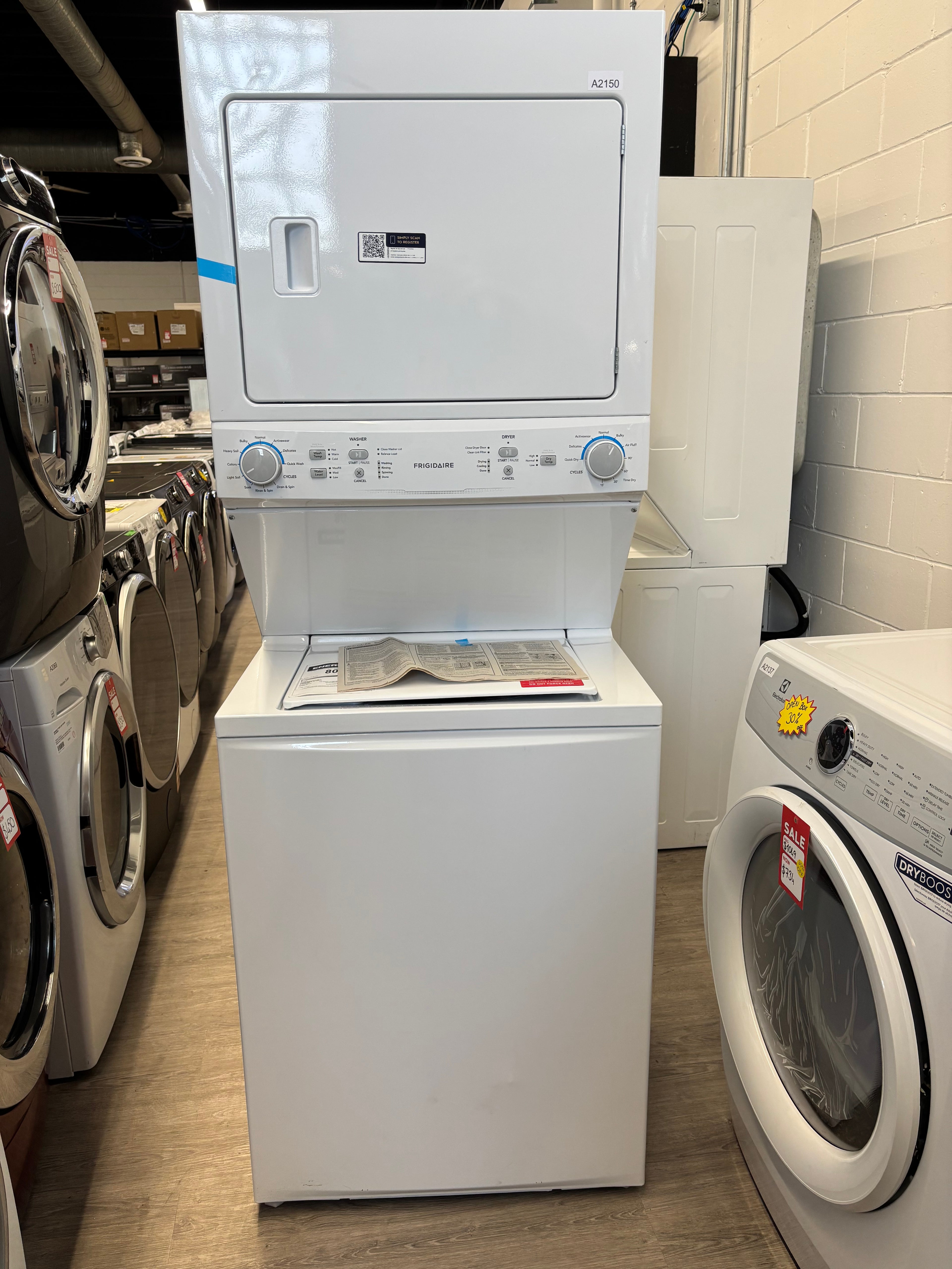 OPEN-BOX - Frigidaire 27” Laundry Unit - FLCE752CAW4