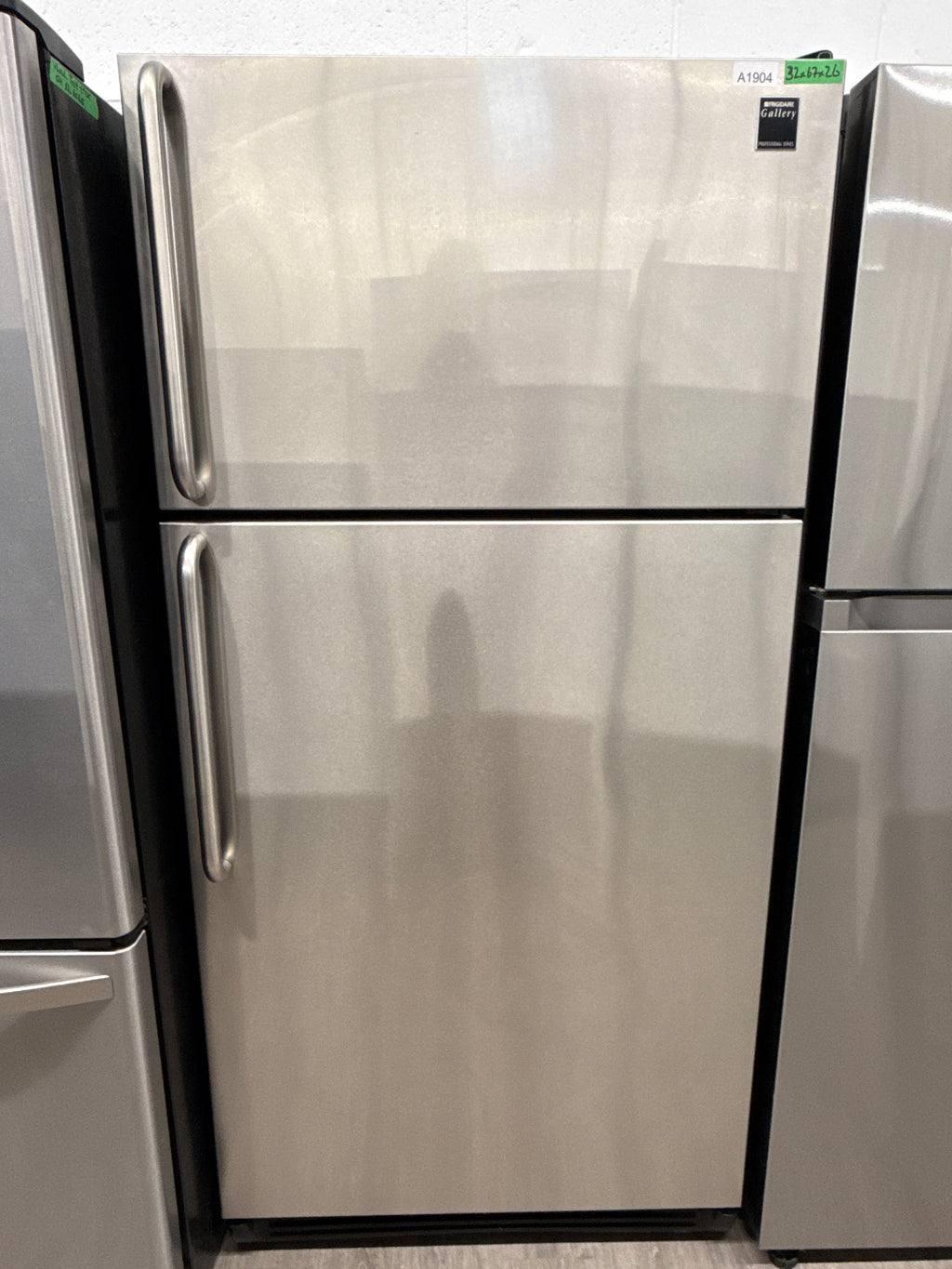 Frigidaire 32” Top Freezer Refrigerator - FRT22TSEB3