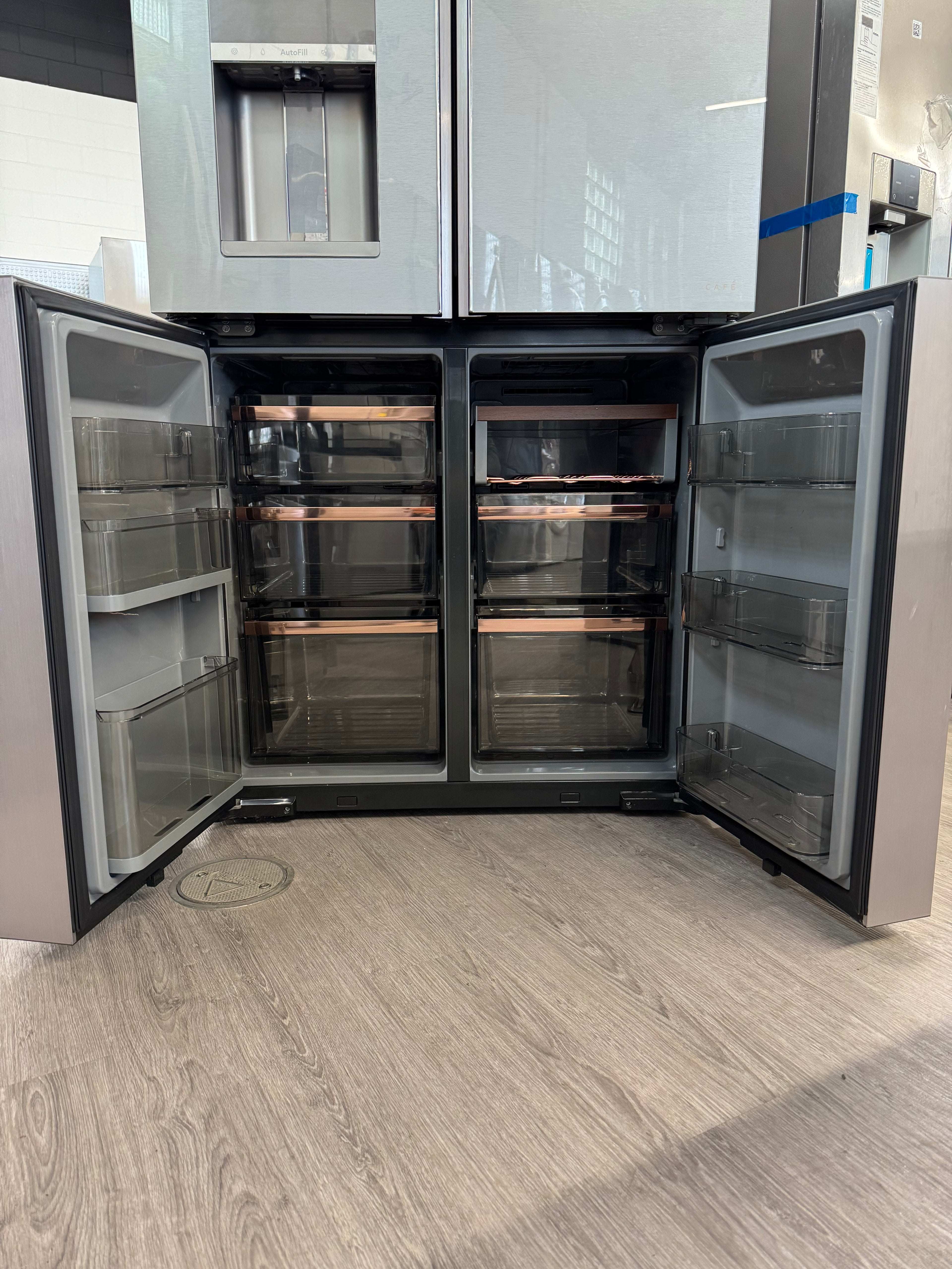 OPEN BOX - Café 36” French Door Fridge with Water & Ice Dispenser - CQE28DM5NS5