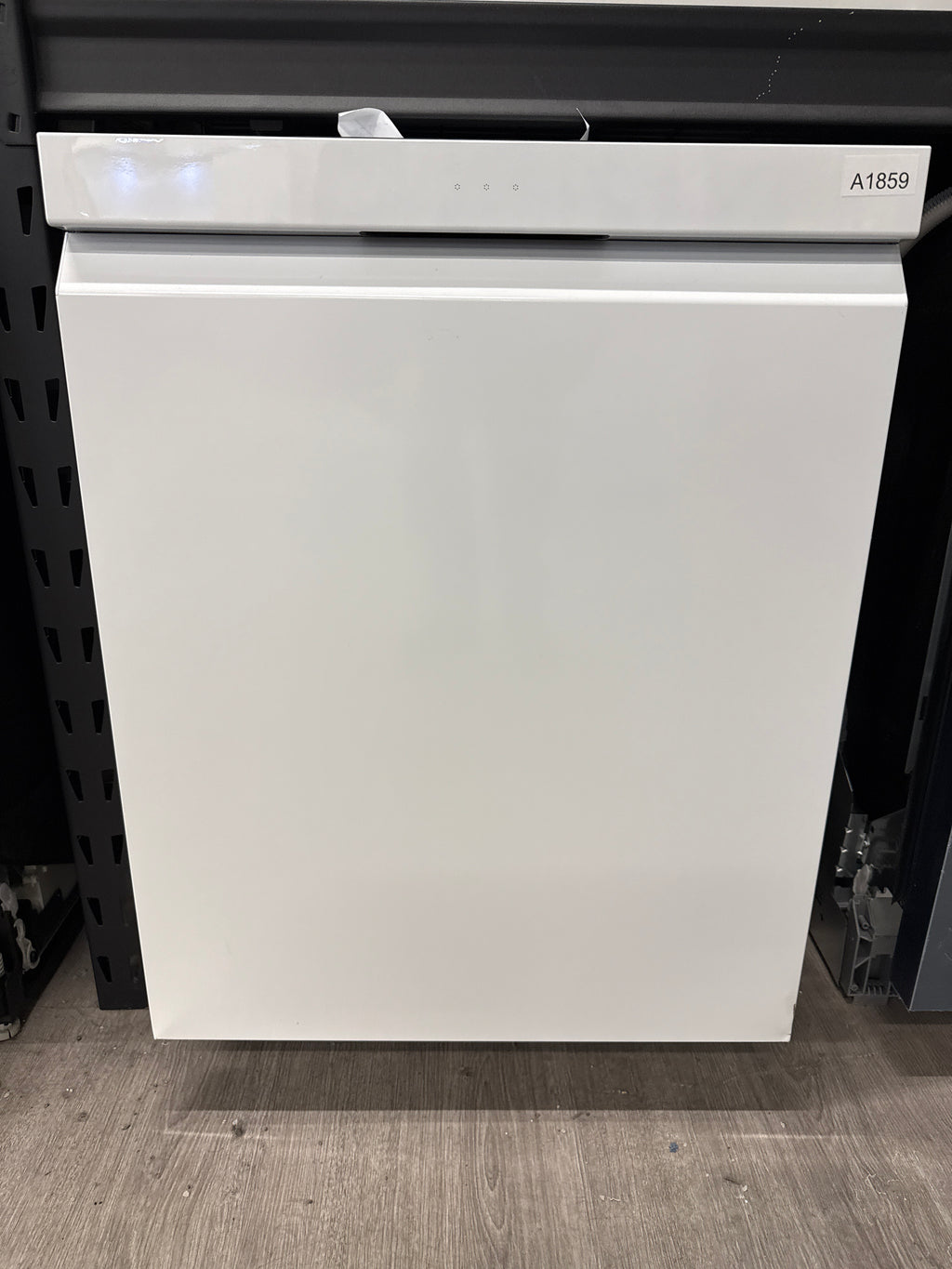 NEW - LG 24" Built-In Dishwasher - LDPN4542W