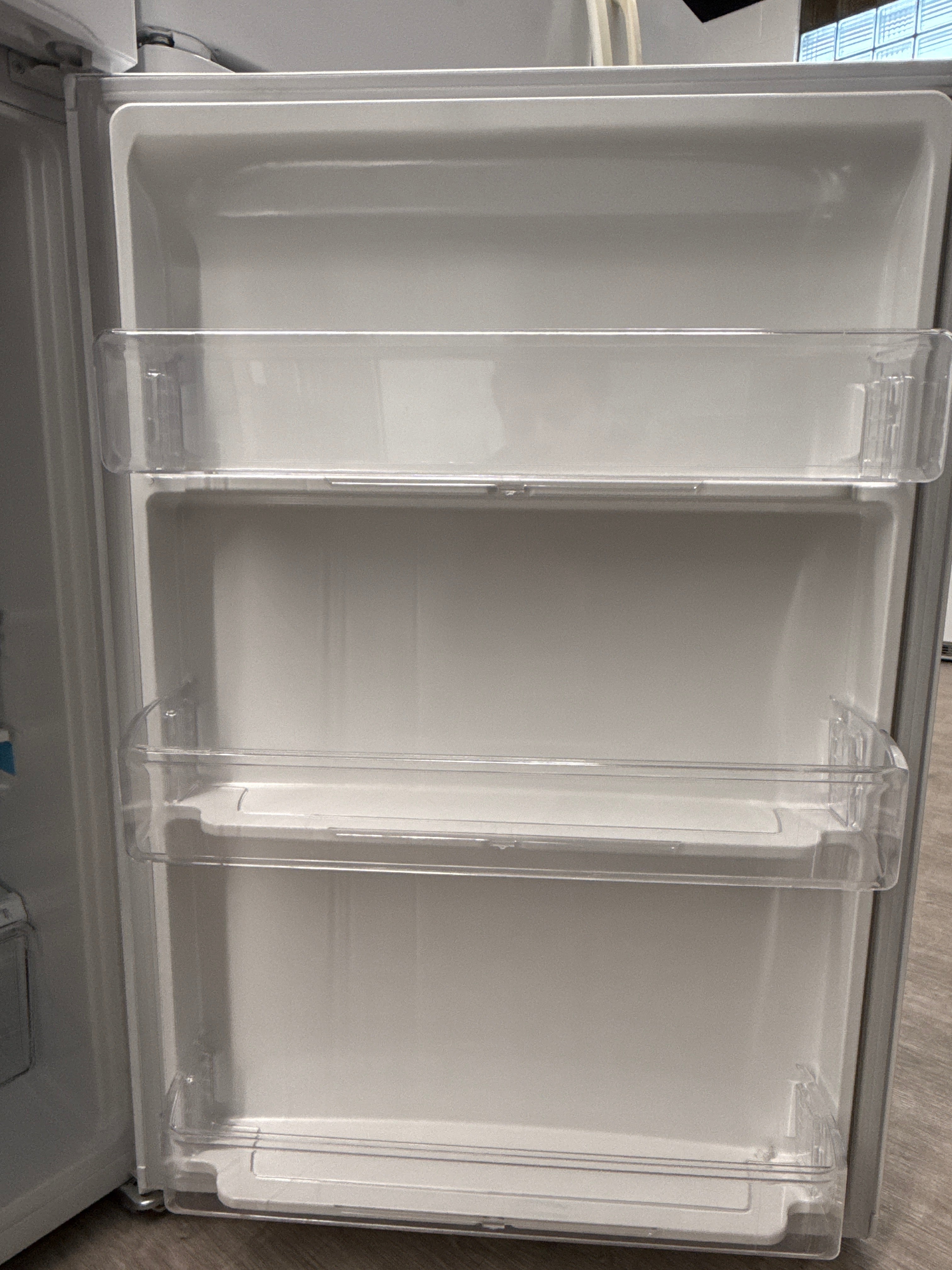 OPEN-BOX - Frigidaire 30” Top Freezer Refrigerator - FFTR2045VW9