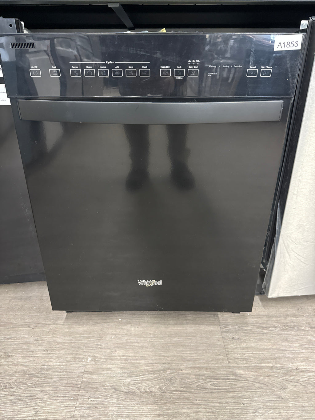 OPEN-BOX - Whirlpool 24" Built-In Dishwasher - WDF550SAHB
