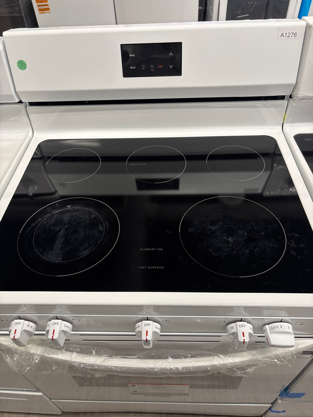 OPEN BOX - FRIGIDAIRE 30” Glass top range - FCRE305CBWD