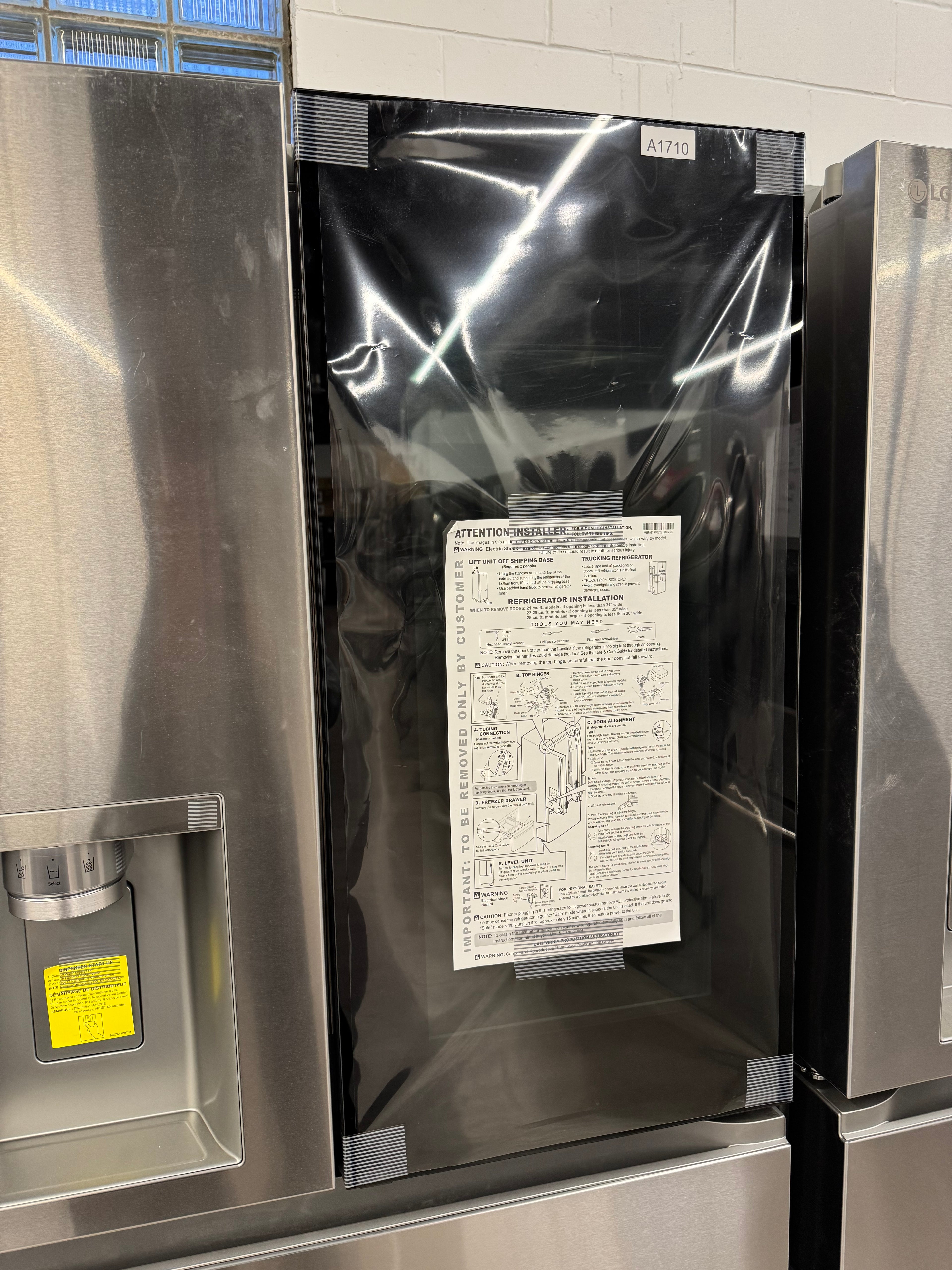 NEW - LG 36” French Door Fridge With water Dispenser - LF29S8365S (1 YEAR MANUFACTURER WARRANTY)