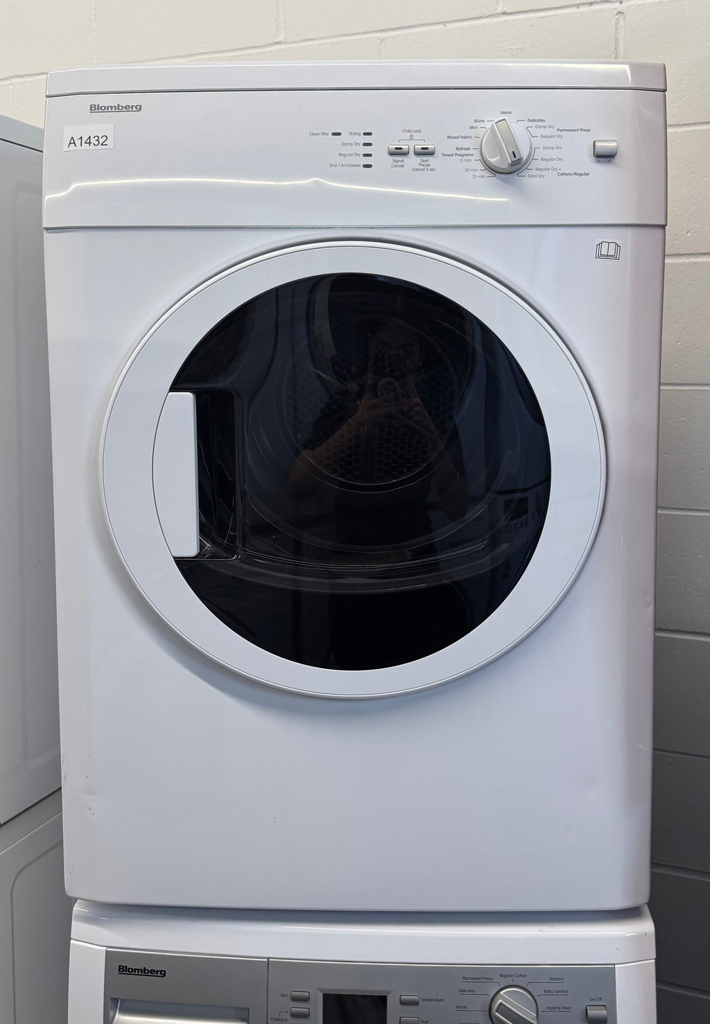 Blomberg 24” Front Load Washer & Dryer Set - WM77120NBL01 & DV17542