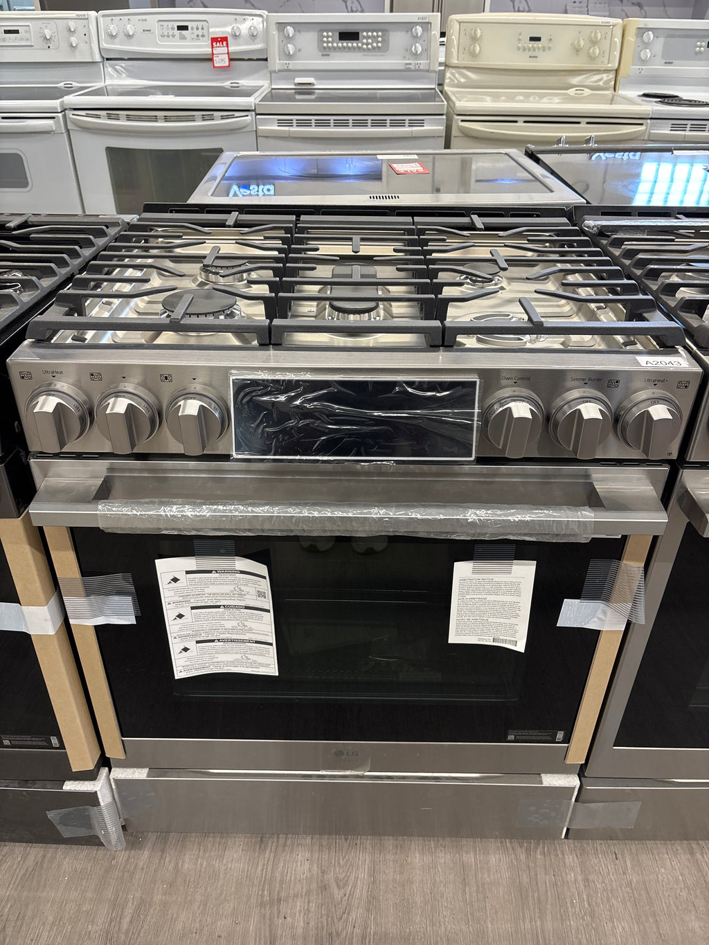 NEW - LG 30” Slide-In Gas Stove - LSGS6338F/00 (1 YEAR MANUFACTURER WARRANTY)