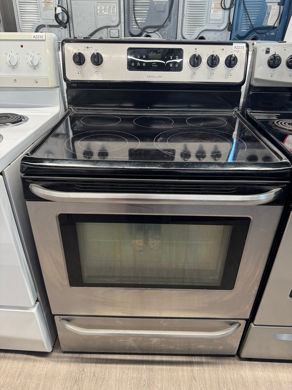 Frigidaire 30”  Freestanding Coil Top - CFEF3052LSD