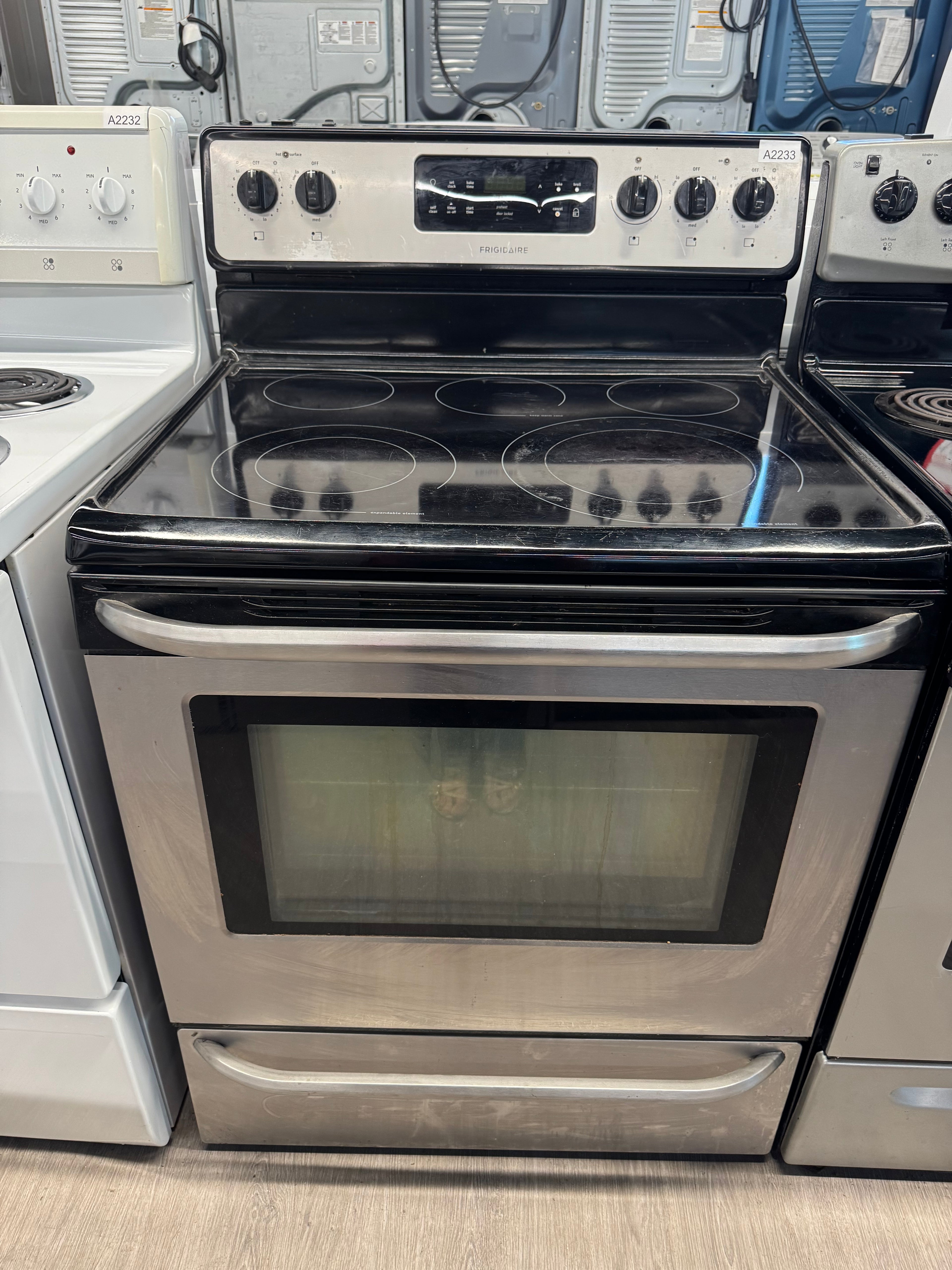 Frigidaire 30”  Freestanding Coil Top - CFEF3052LSD