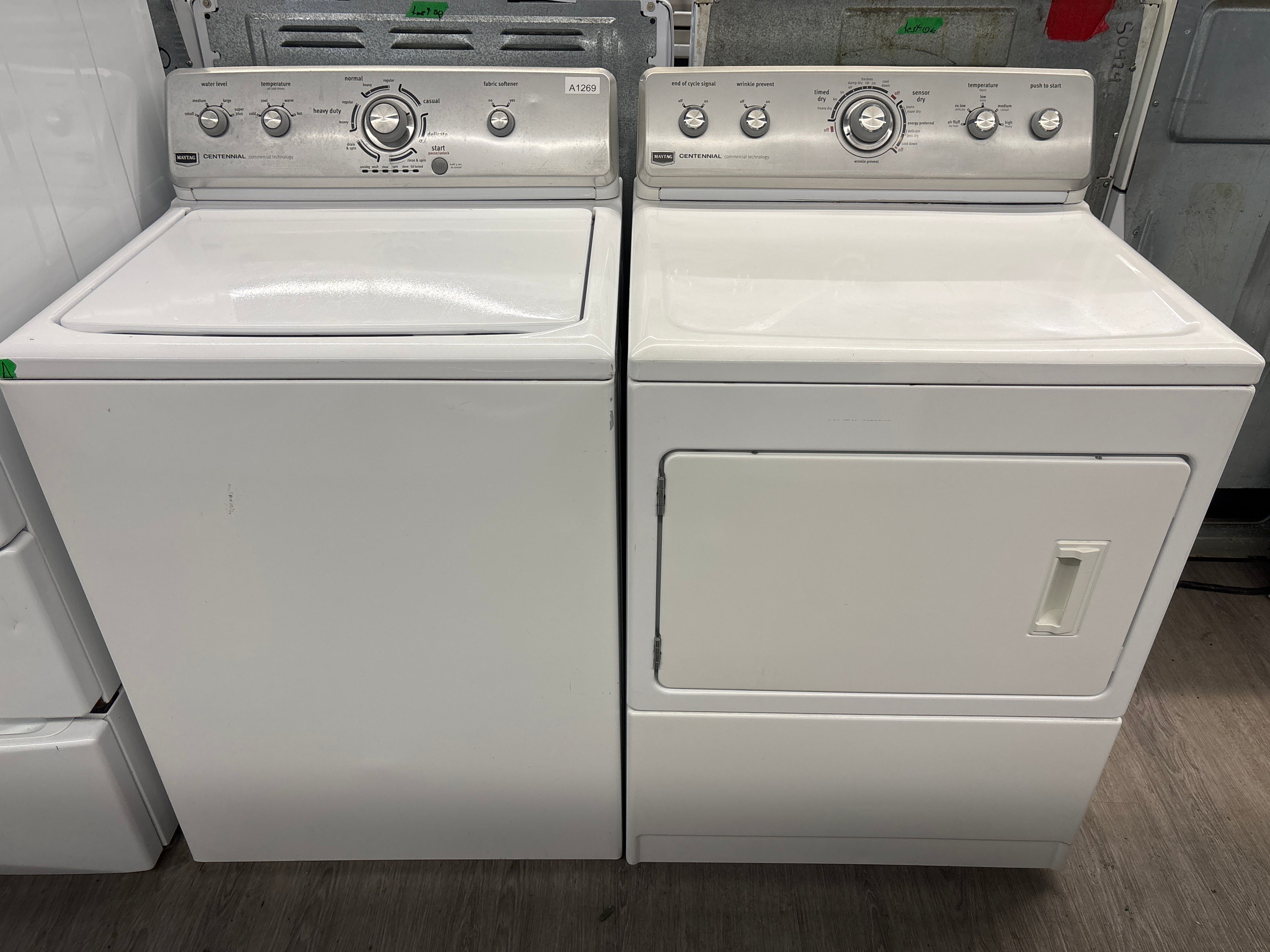 MAYTAG 27” Top load washer - MVWC200XW3 and dryer - YMEDC700VW0