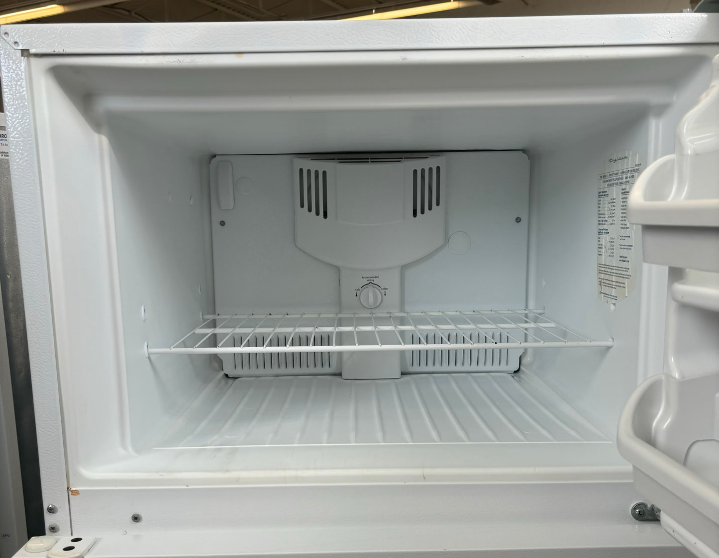 Frigidaire 28" Top Freezer  Refrigerator - FRT17G4BW9