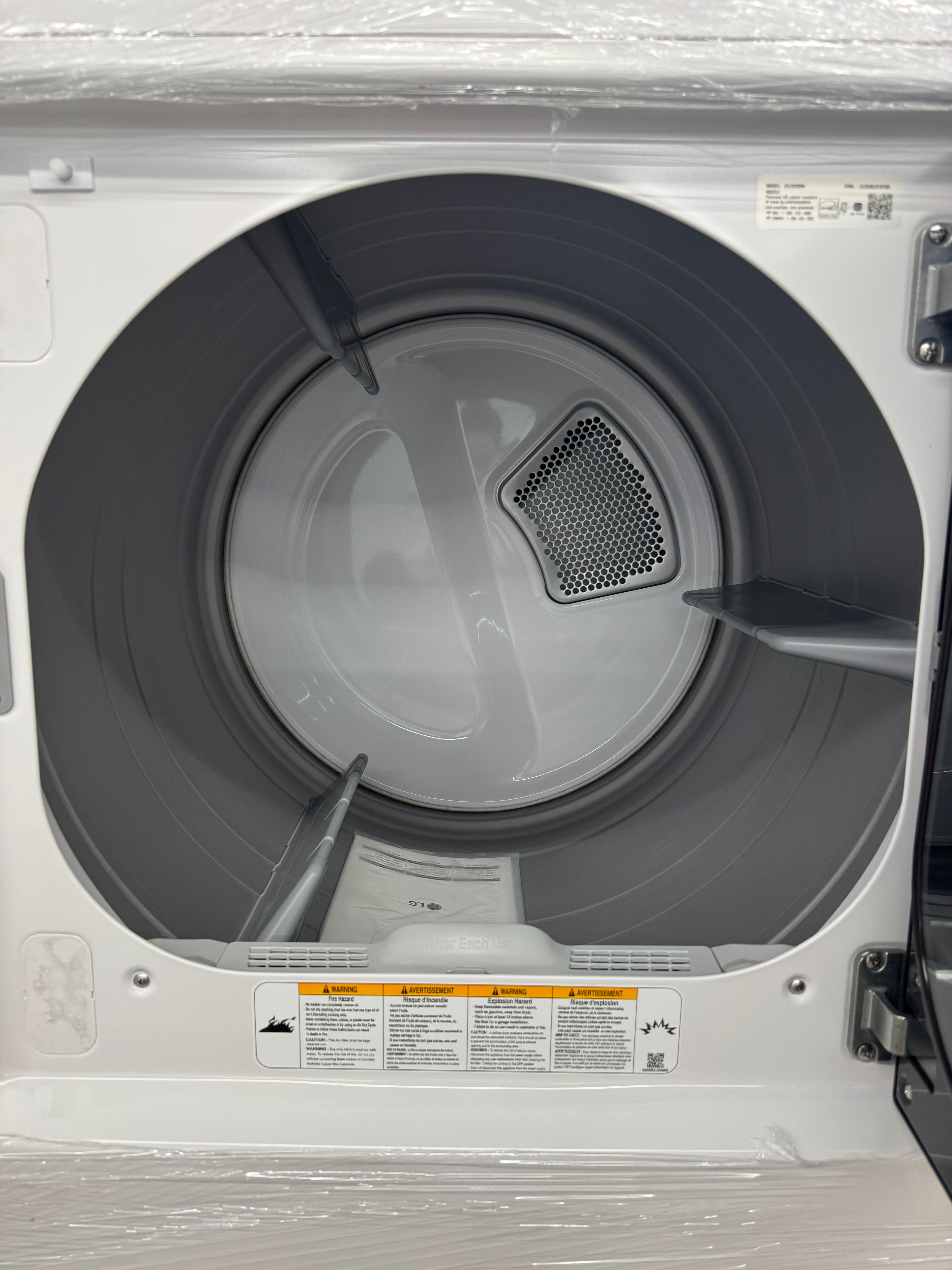 NEW - LG 27” Top Load Washer & Dryer Set (WT8200CW & DLE8200W) 1 YEAR MANUFACTURER WARRANTY)