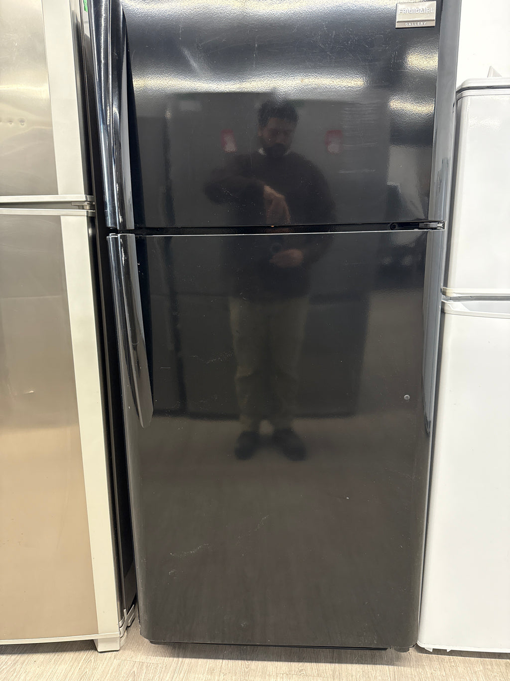 Frigidaire 30” Top Freezer Refrigerator - FRT18G6JW2