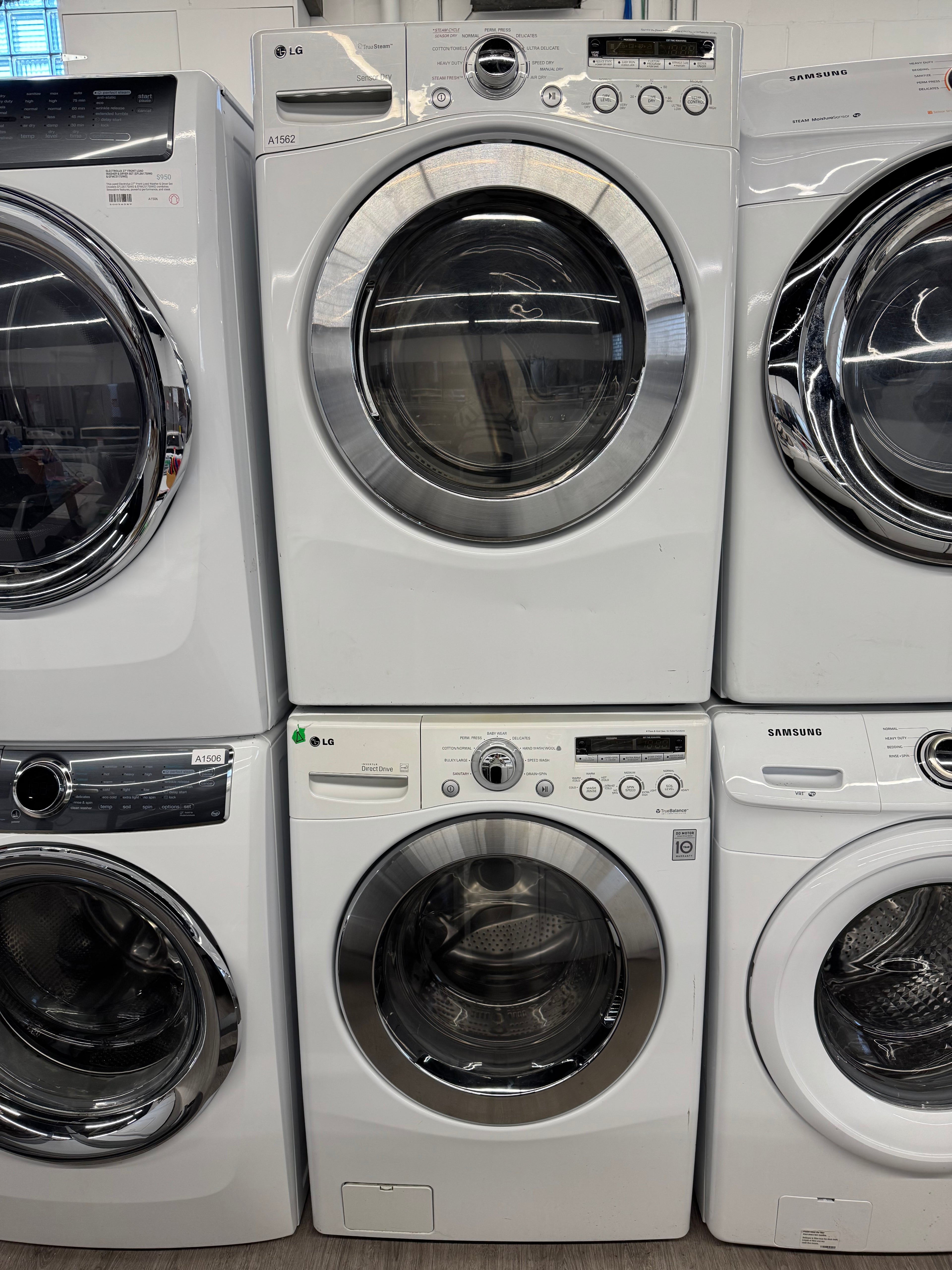 LG 27” Front Load Washer & Dryer Set (WM2301HW & DLEX2501W)