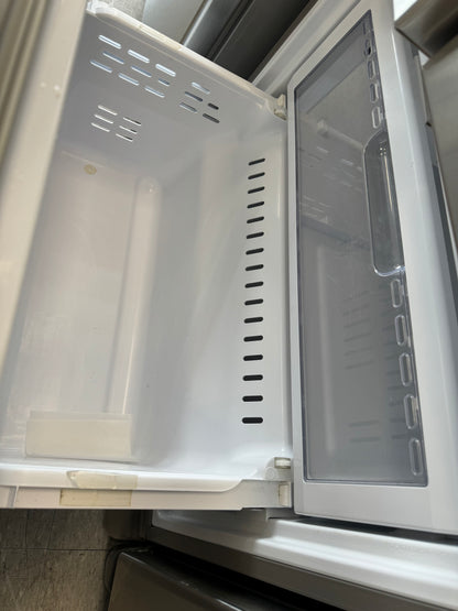 SAMSUNG 33” FRENCH DOOR FRIDGE WITH ICE MAKER - RF197ABRS