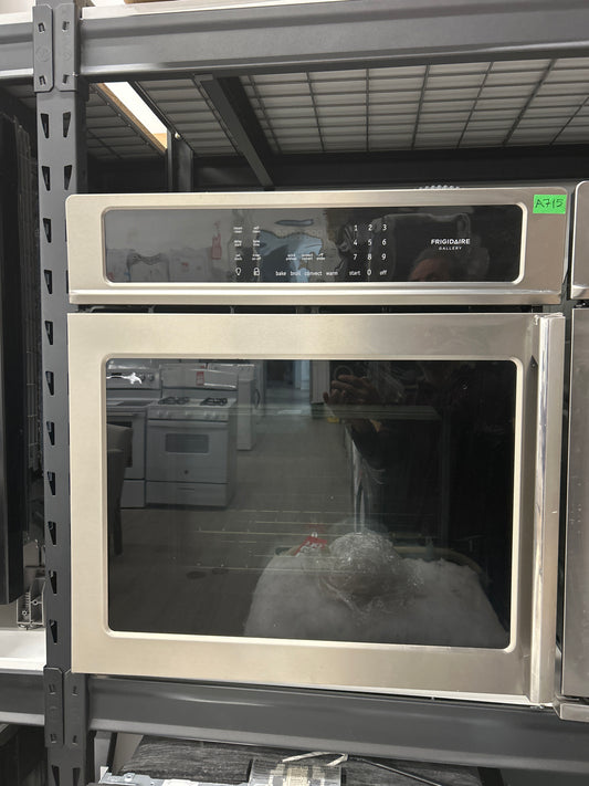 OPEN BOX Frigidaire 27" Built-in Single Electric Wall Oven-FGEW276SPFG