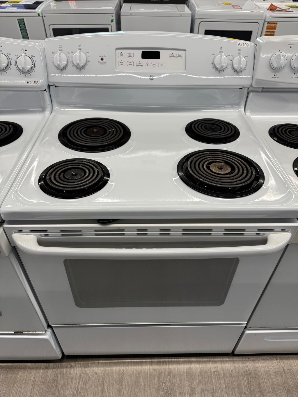 GE 30” Freestanding Coil Top Range - JCBP240DM2WW