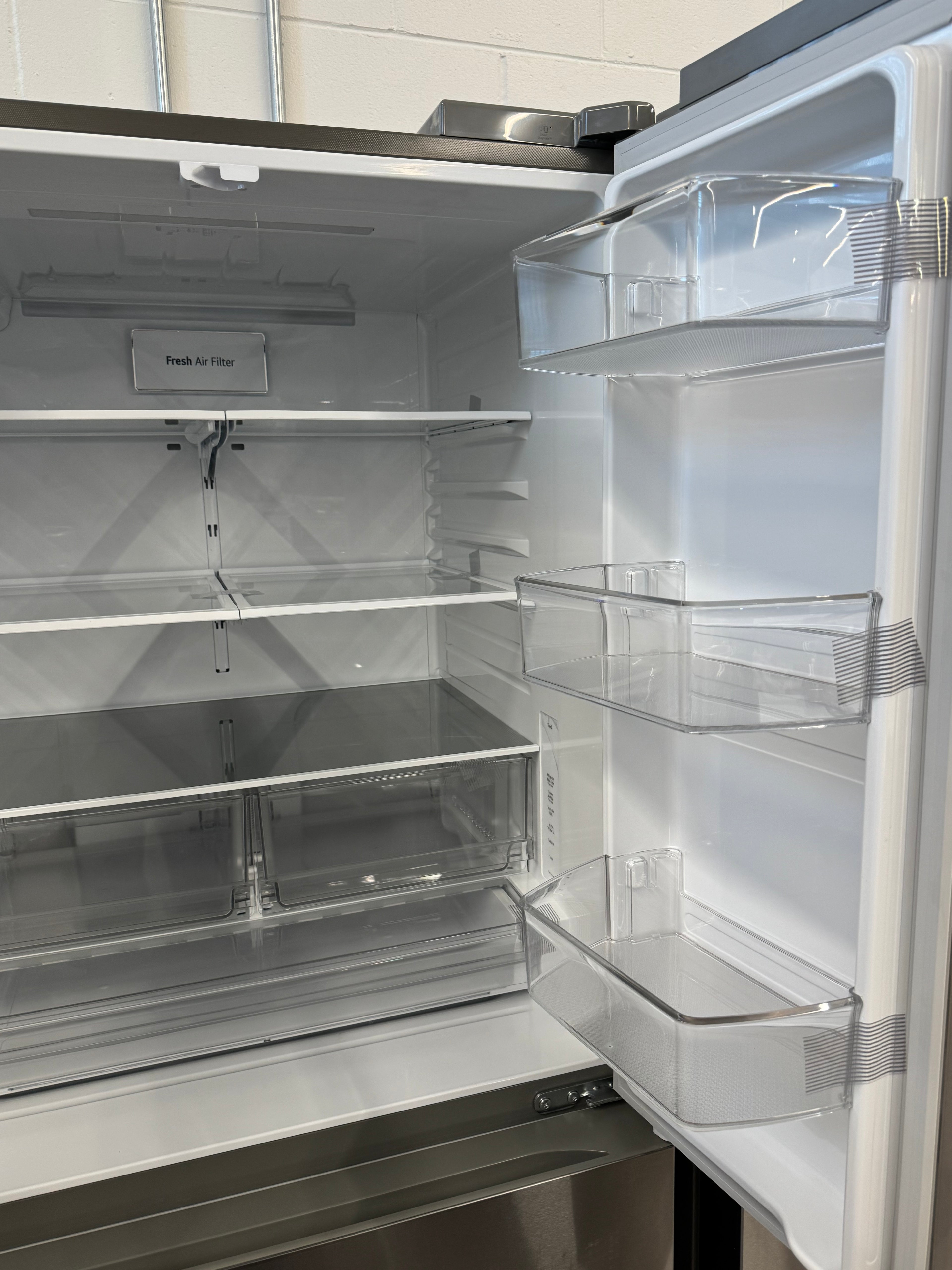 NEW - LG 33” French Door Fridge With Water & Ice Dispenser - LF25S6330S (1 YEAR MANUFACTURER WARRANTY)