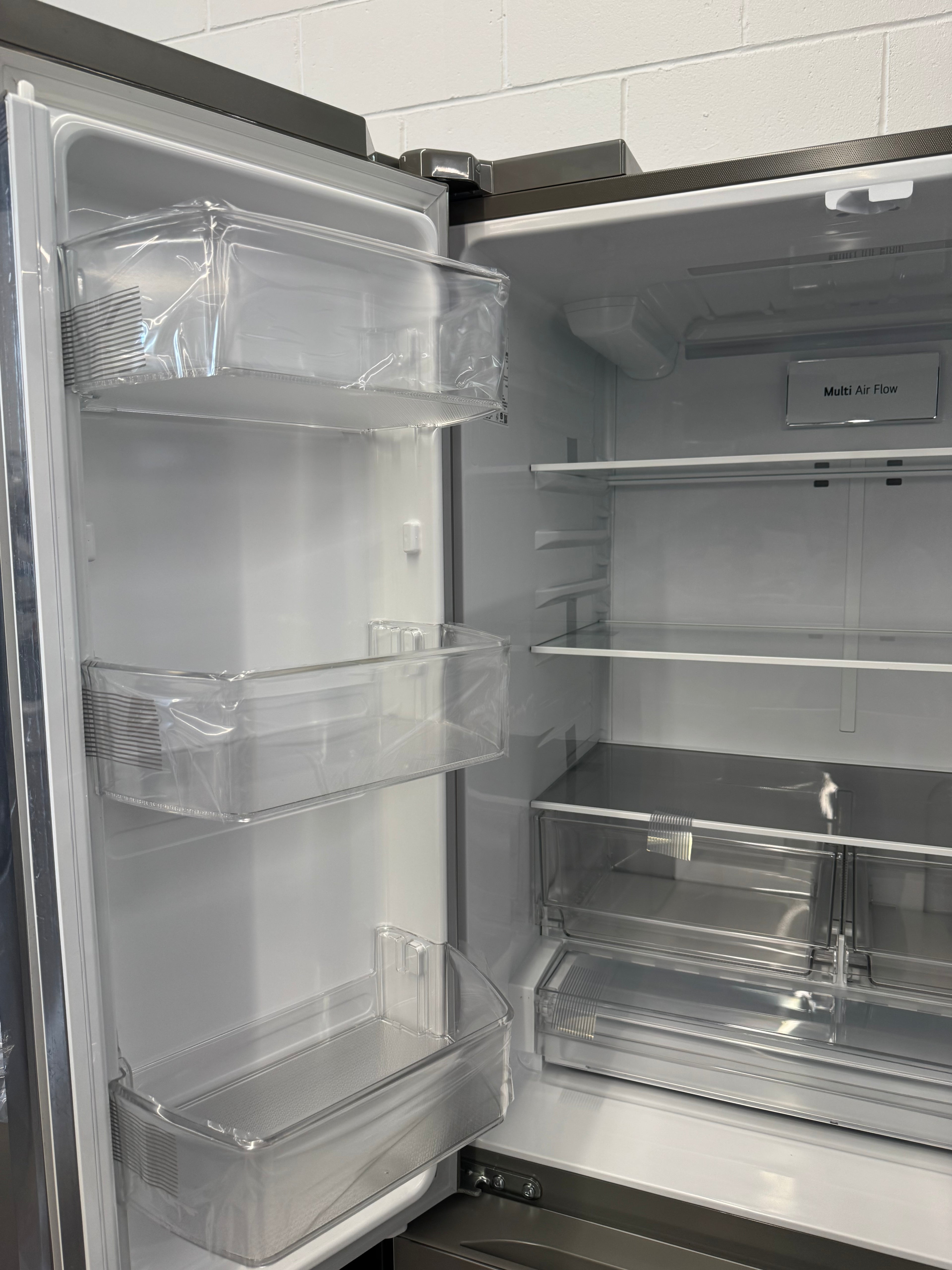 NEW - LG 33” French Door Refrigerator - LF21G6200S (1 YEAR MANUFACTURER WARRANTY)