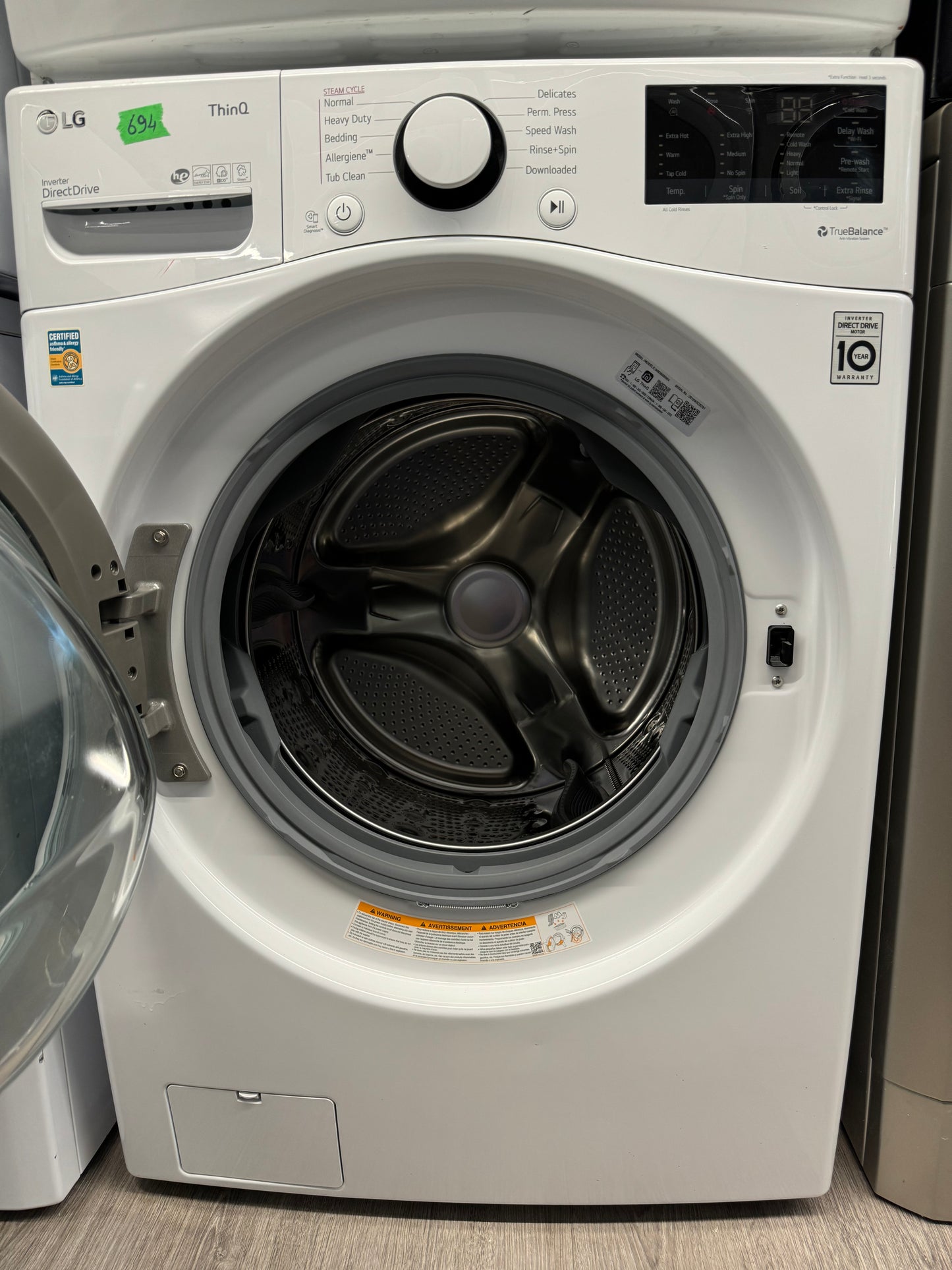 LG 27” FRONT LOAD WASHER - WM3600HWA