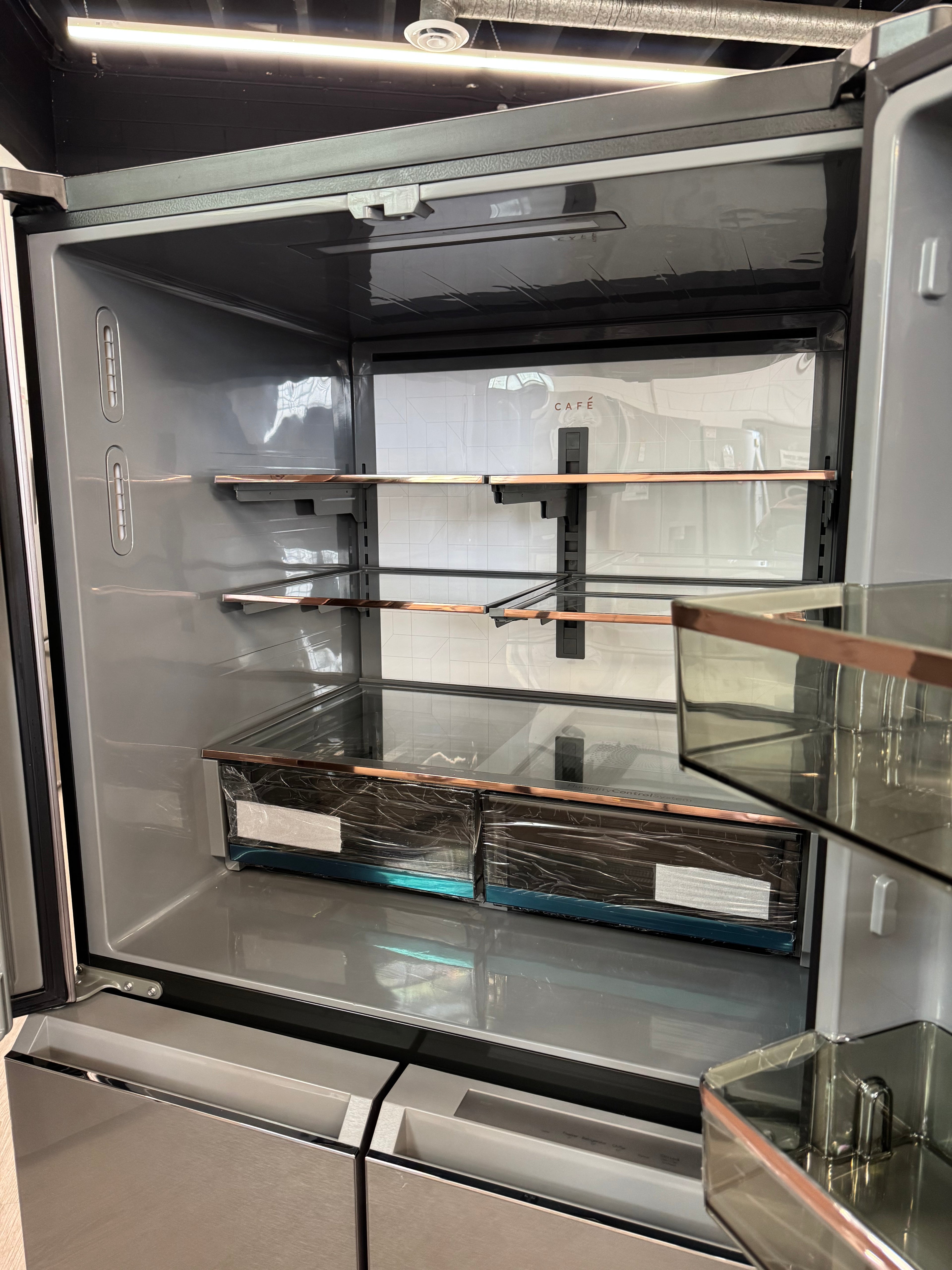 OPEN BOX - Café 36” French Door Fridge with Water & Ice Dispenser - CQE28DM5NS5