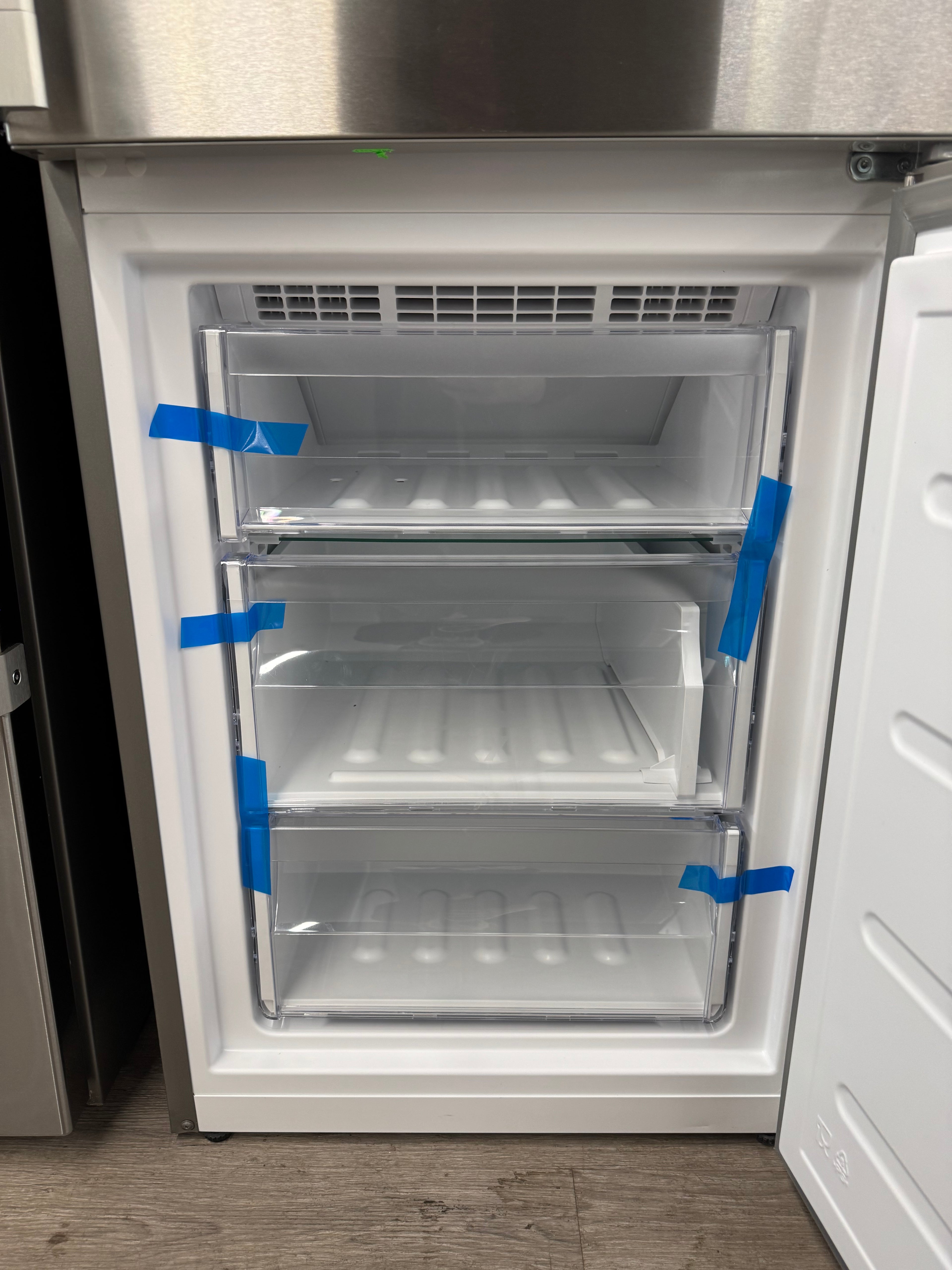 NEW - Whirlpool 24” Counter-Depth Bottom Freezer Refrigerator - URB551WNGZ