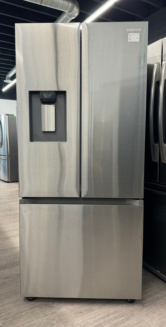 Samsung 30" French Door Fridge With Ice Maker - RF22A4221SR