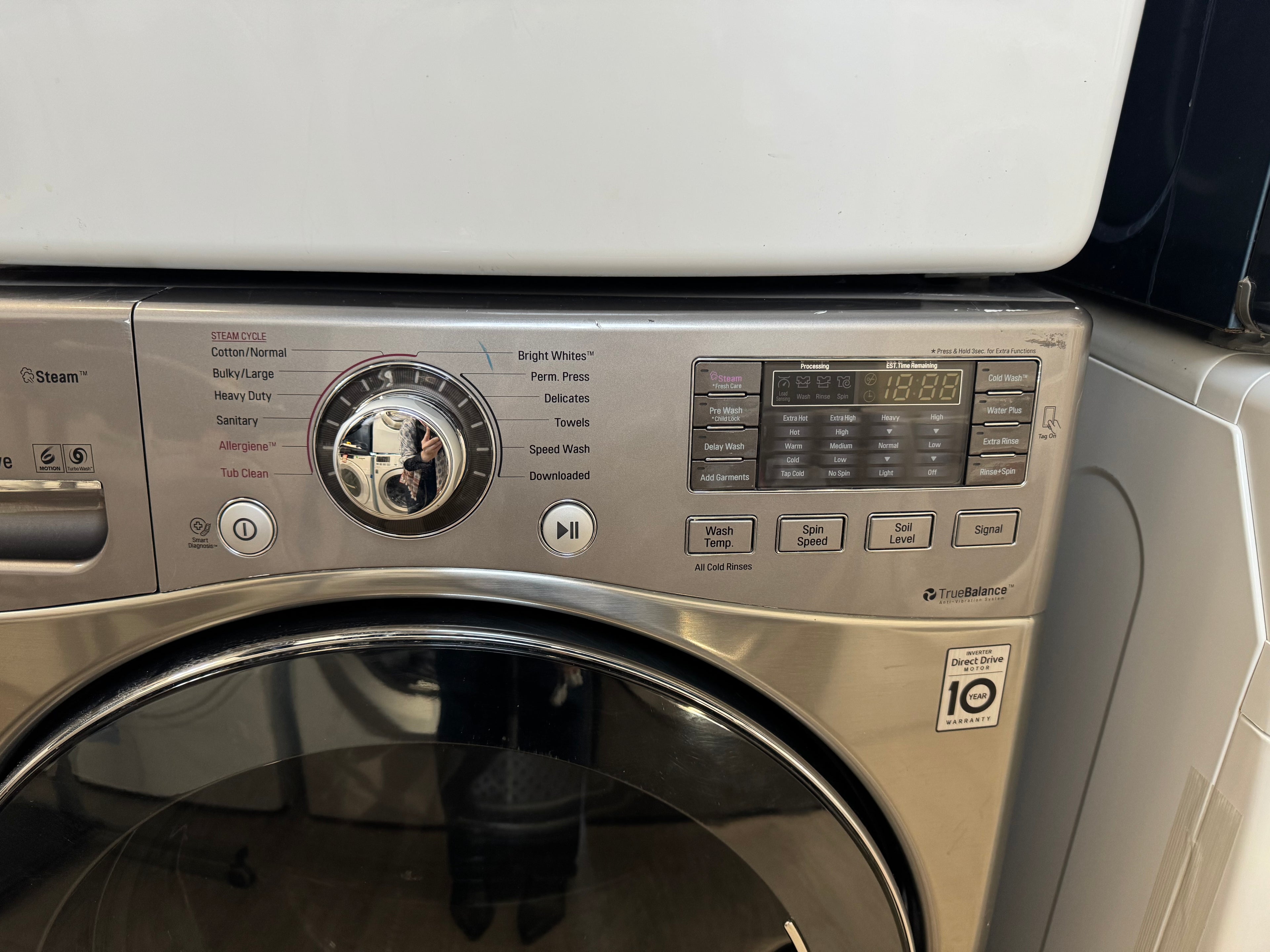 LG 27” Front Load Washer - WM3770HVA/01