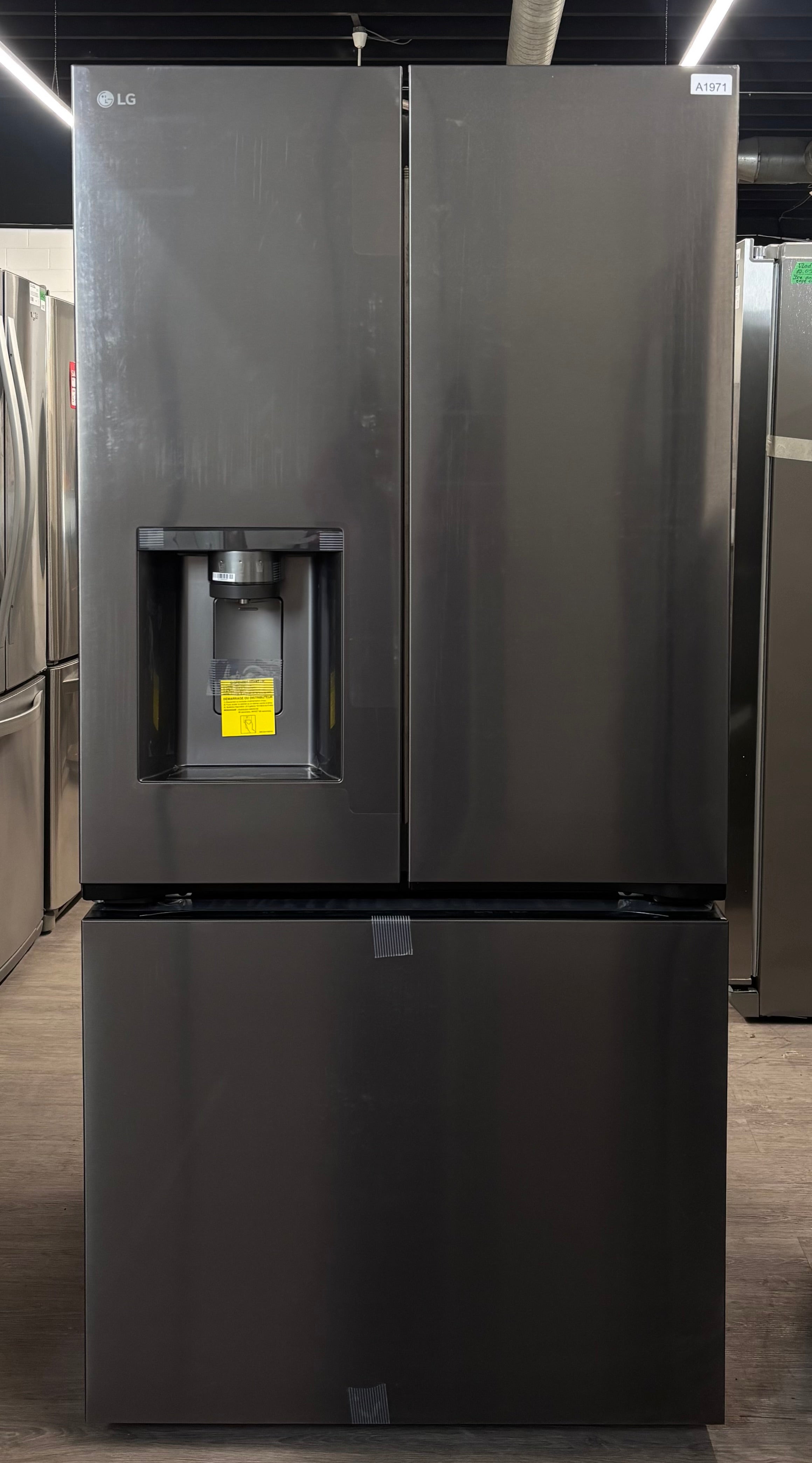 OPEN BOX - LG 33" French Door with Water & Ice Dispenser Refrigerator - LF25S6330D