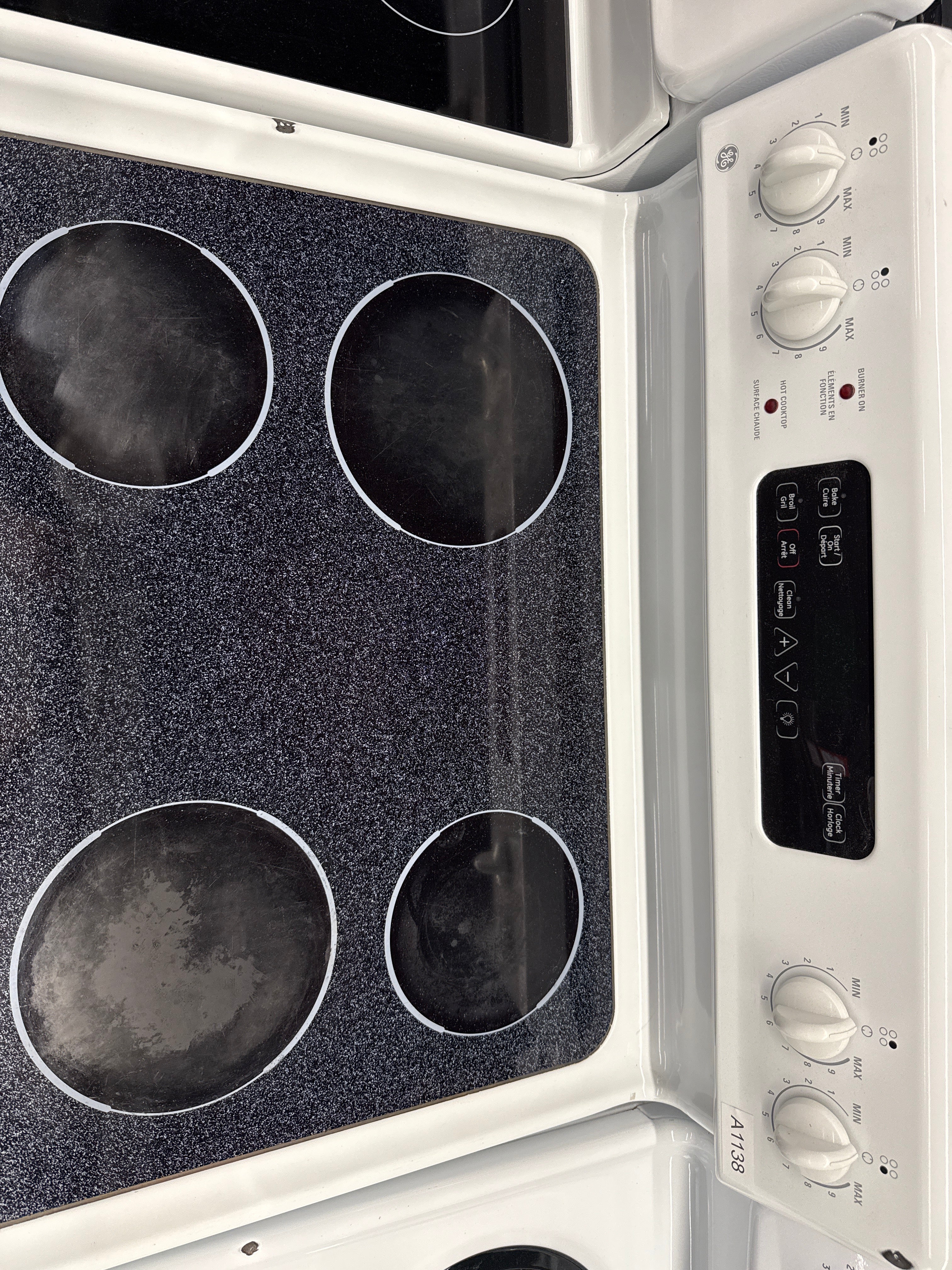 GE 30" Glass Top Range- JCBS64W