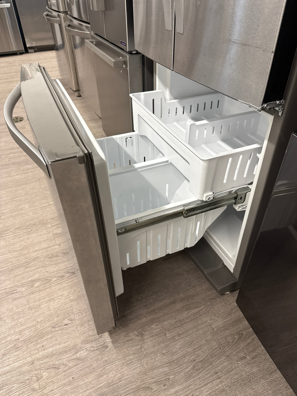 Whirlpool 30” French Door Refrigerator - WRF560SFYM05