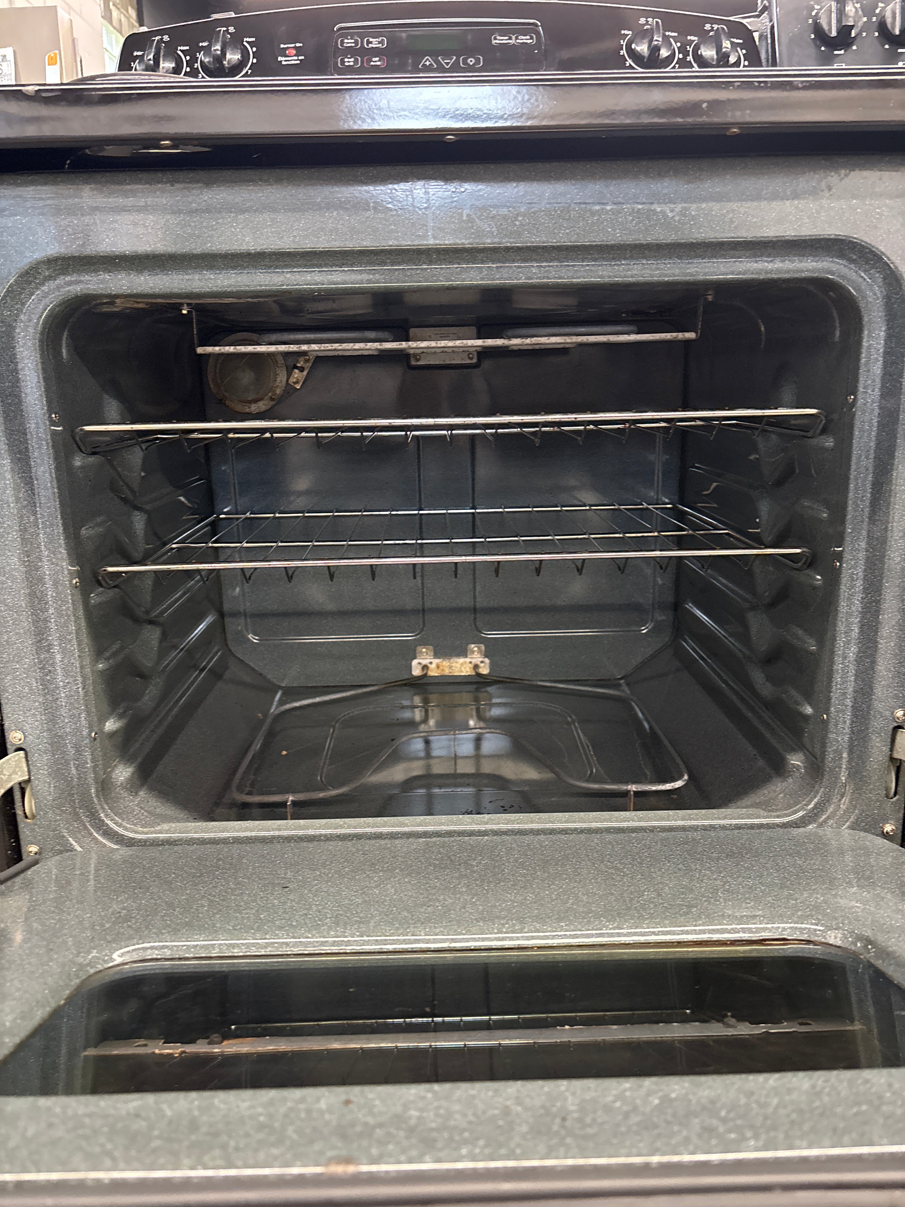 GE 30” Glass Top Electric Range - JCBS25/M1BB
